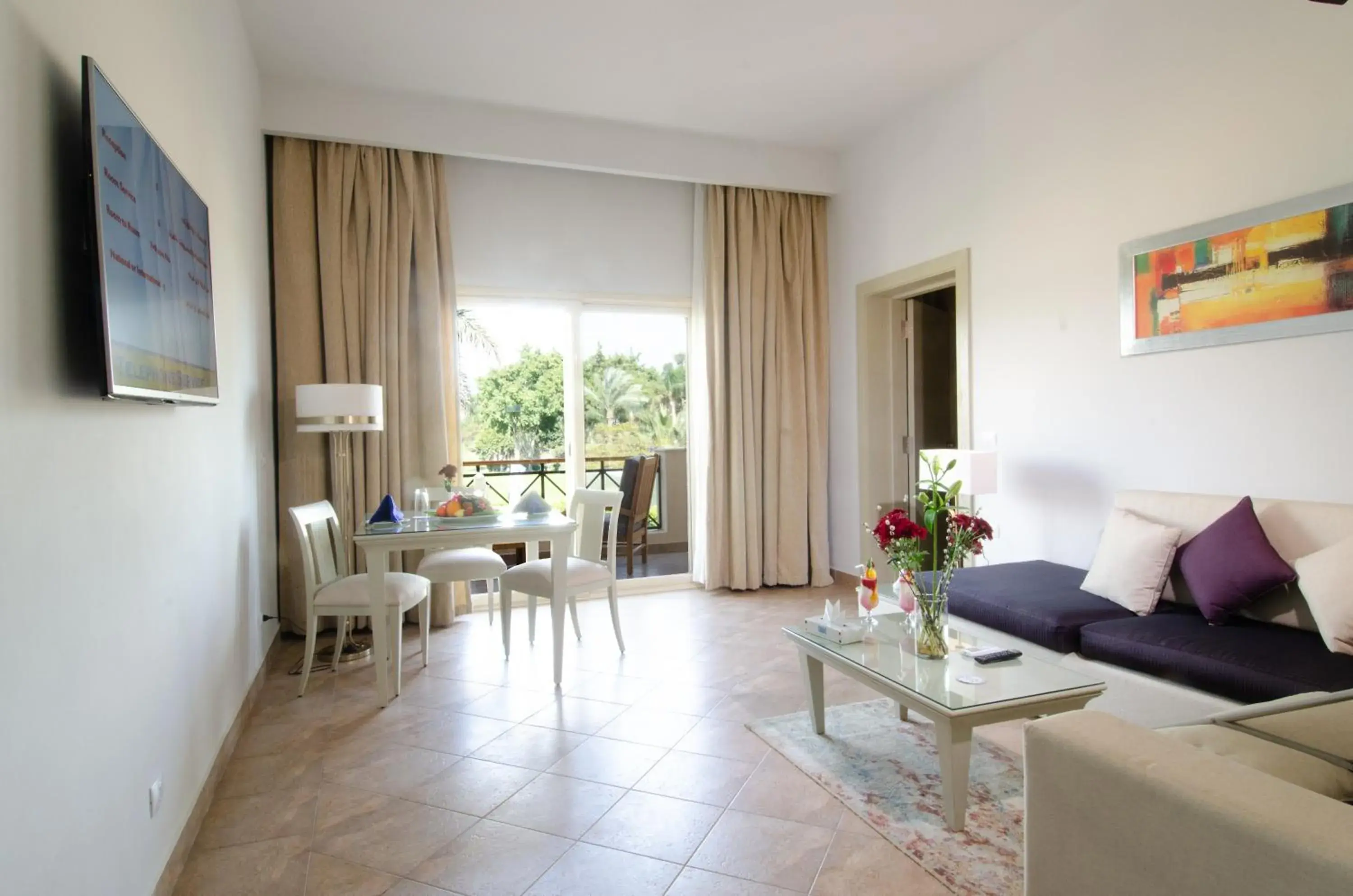 Living room in Swiss Inn Pyramids Golf Resort Living room in Swiss Inn Pyramids Golf Resort
