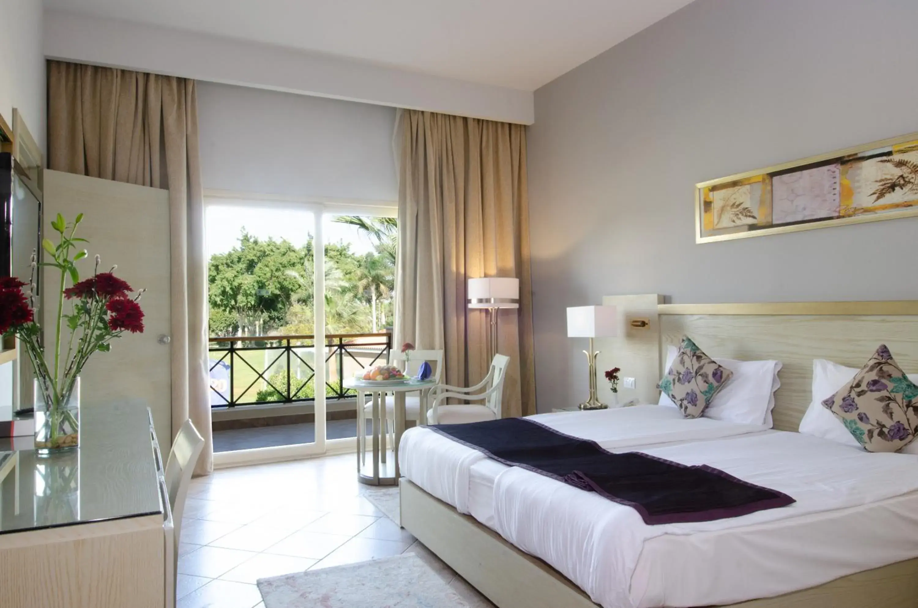 Bed in Swiss Inn Pyramids Golf Resort Bed in Swiss Inn Pyramids Golf Resort
