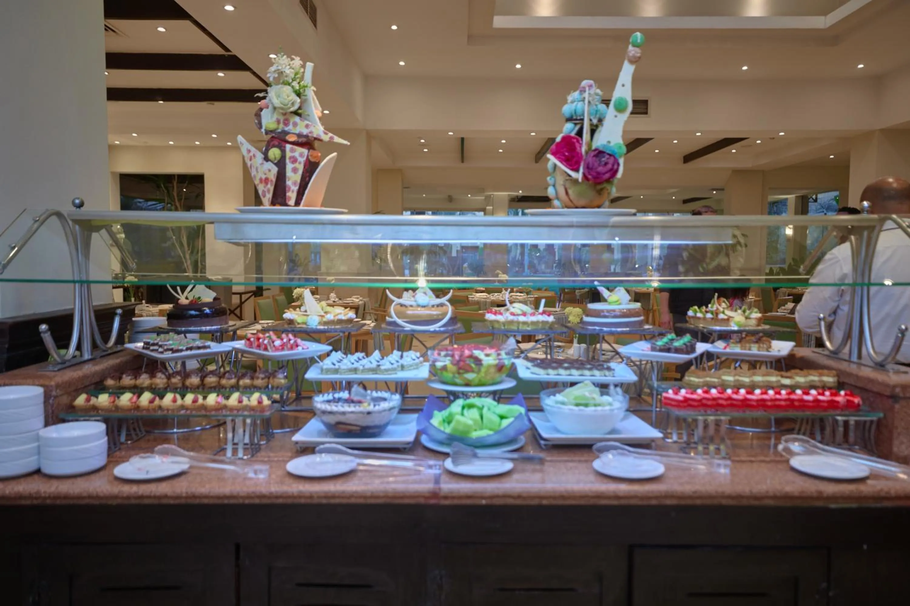 Restaurant/places to eat in Swiss Inn Pyramids Golf Resort