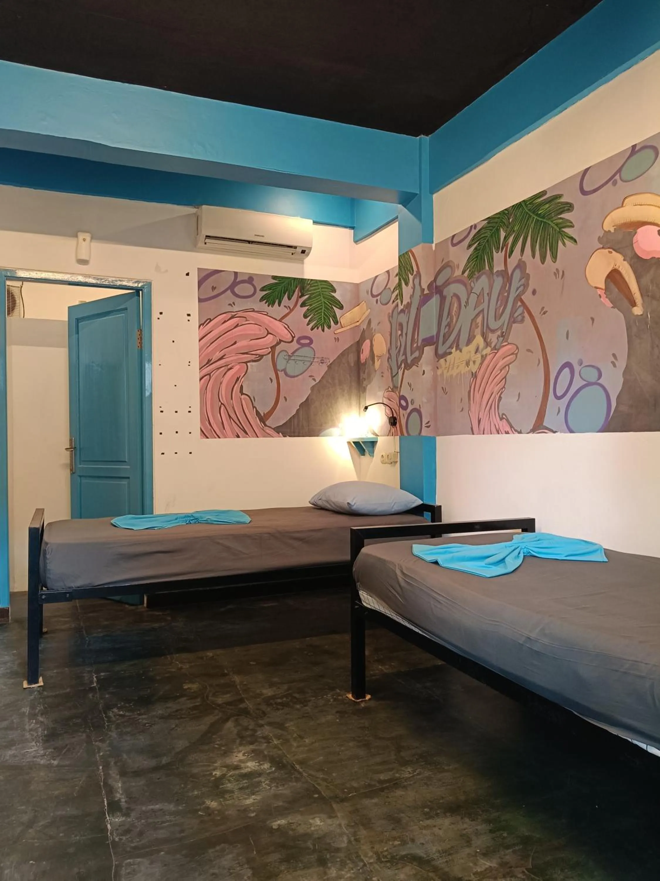 Bedroom, Bed in Gili Beach Bum Hostel