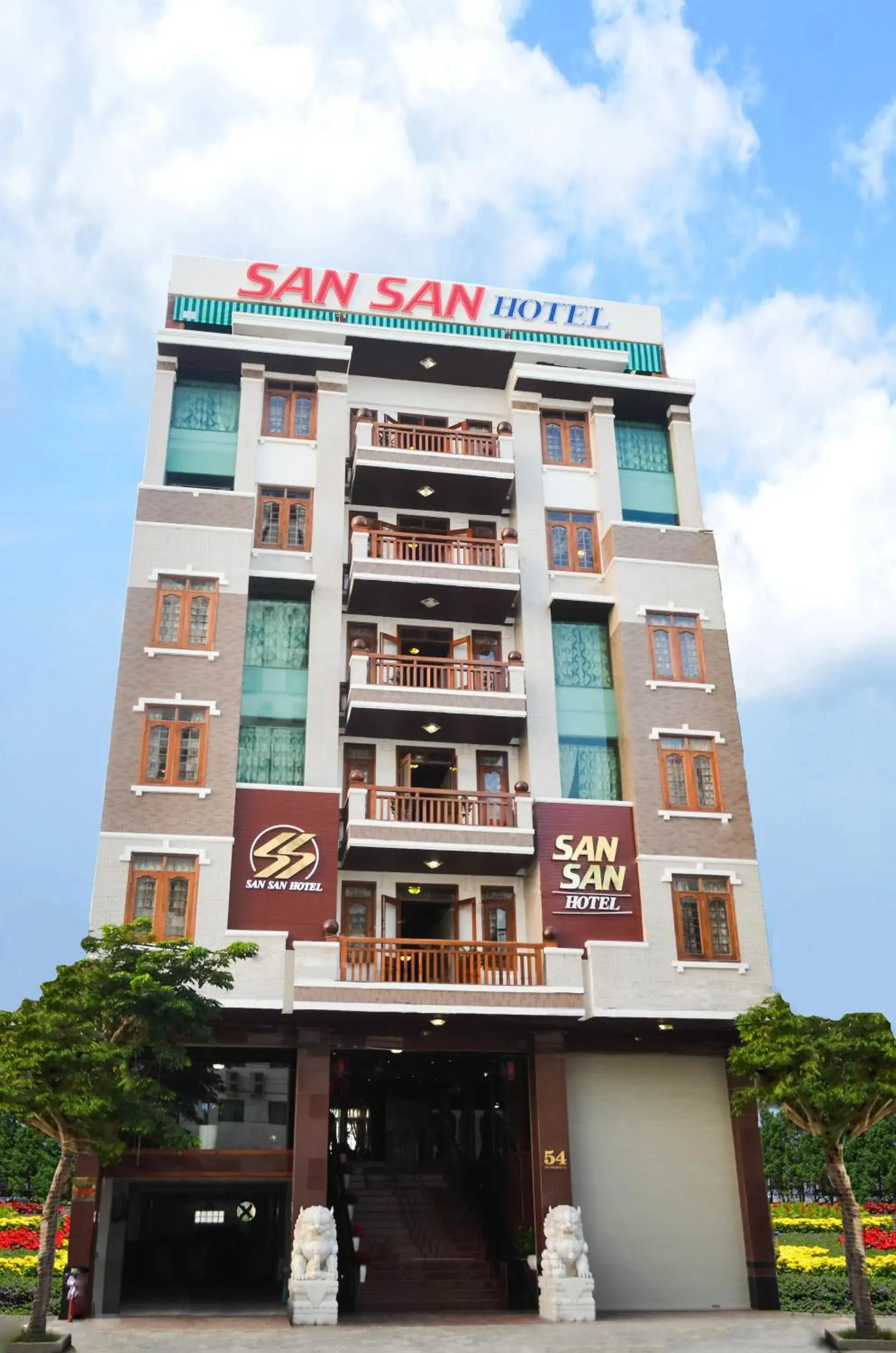 Property building in San San Hotel Da Nang Property building in San San Hotel Da Nang
