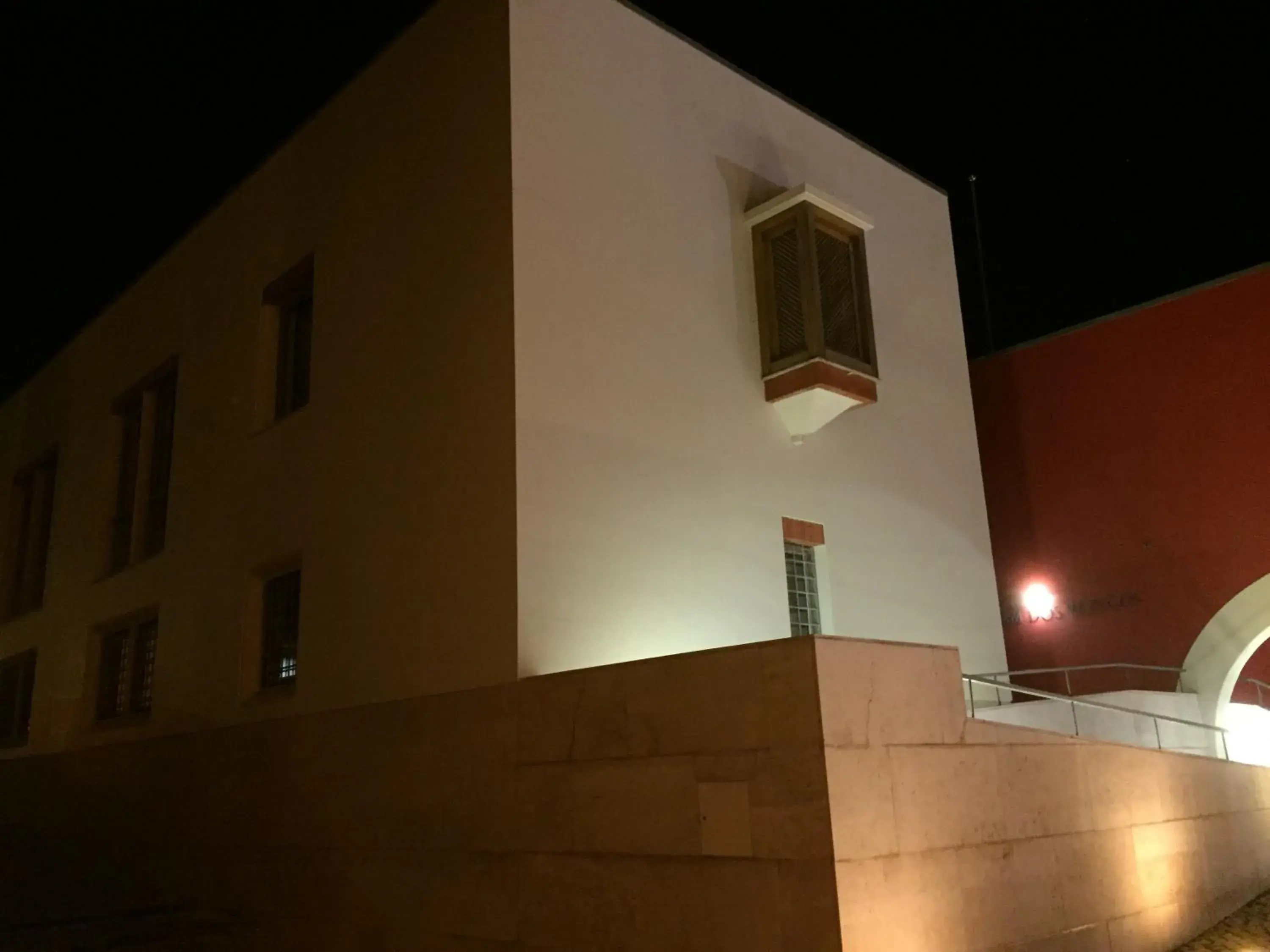Facade/entrance in Casa do Médico de São Rafael Facade/entrance in Casa do Médico de São Rafael