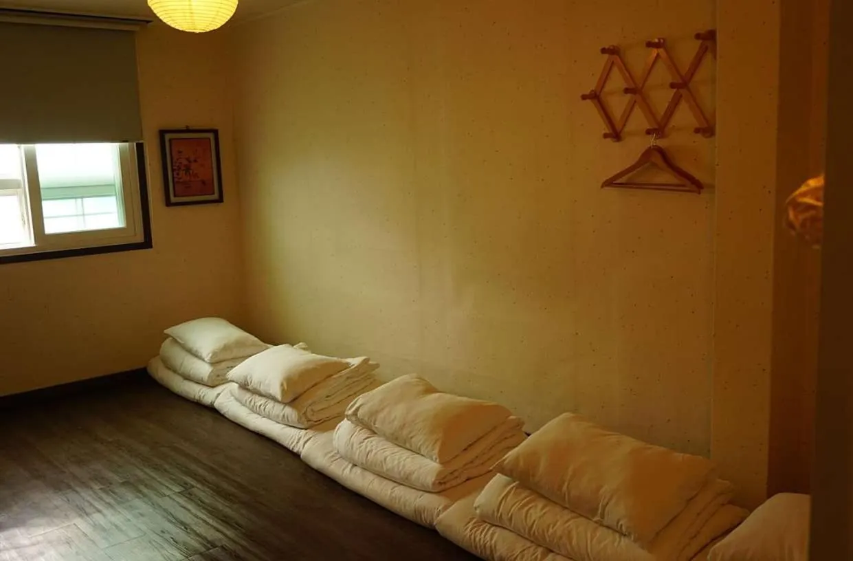 Grim Garden Guesthouse