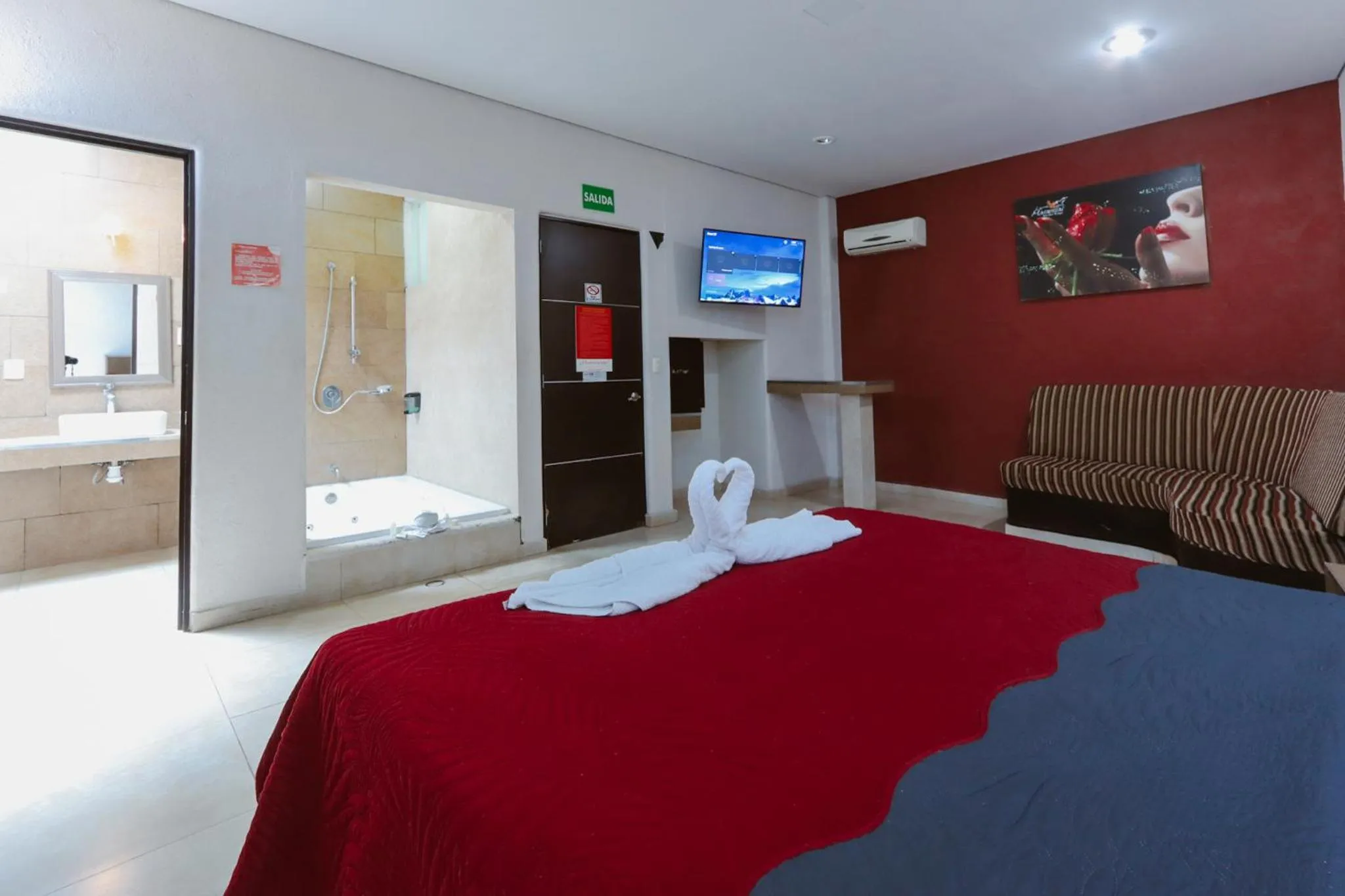 TV and multimedia, Bed in Auto Hotel Las Maravillas