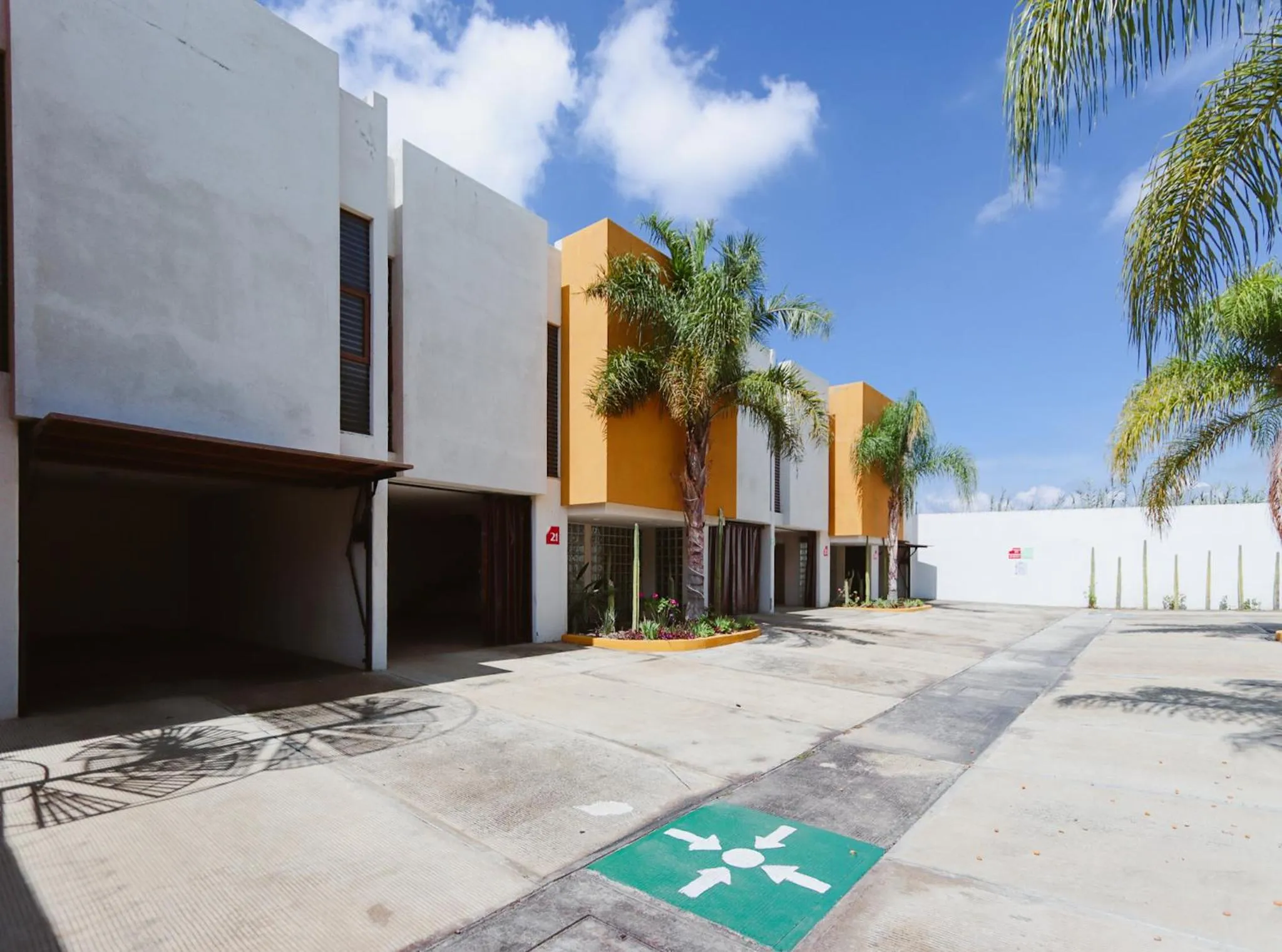 Property building in Auto Hotel Las Maravillas