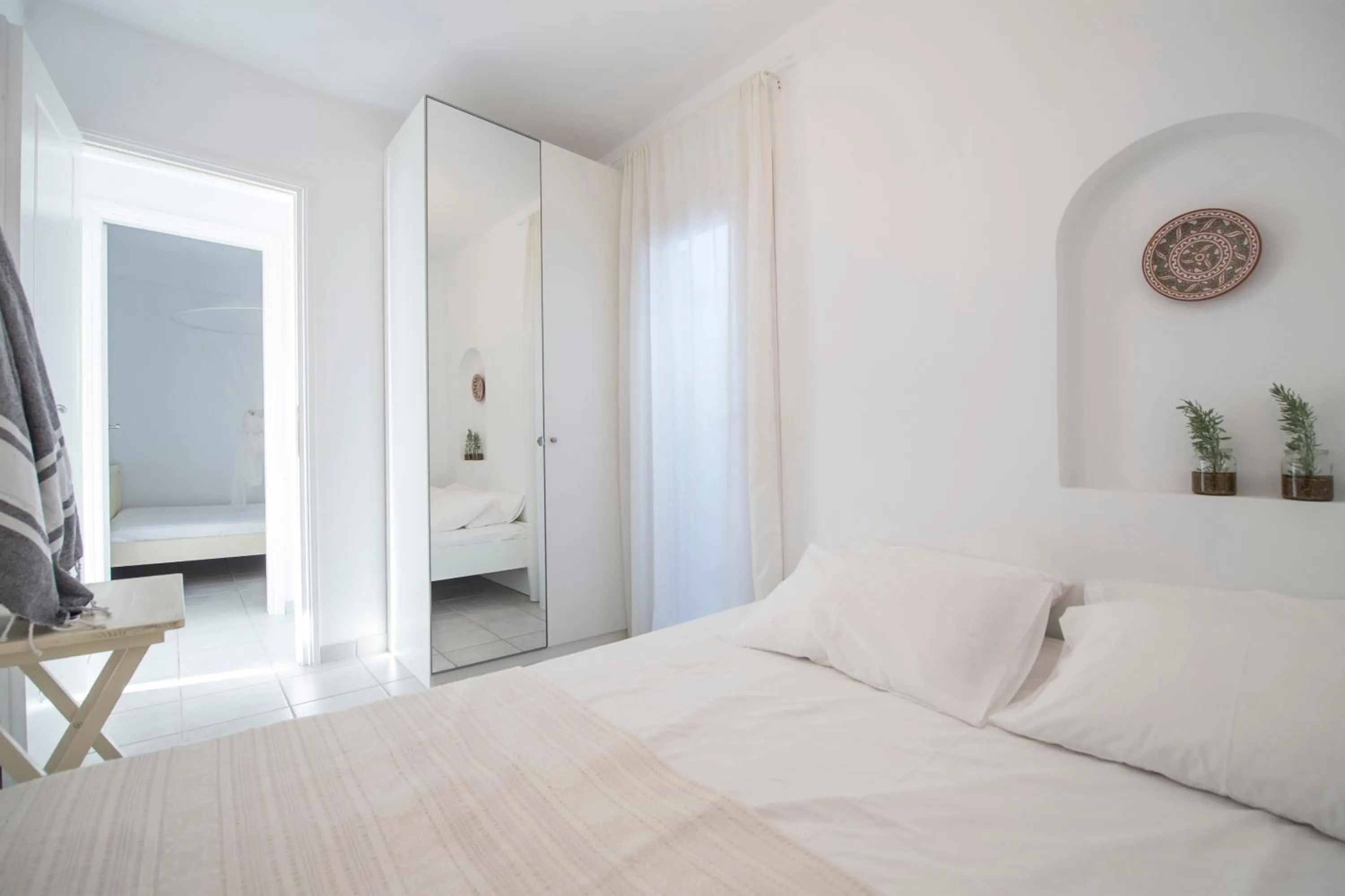 Bedroom, Bed in Cleopatra Seaside Homes, Logaras, Paros