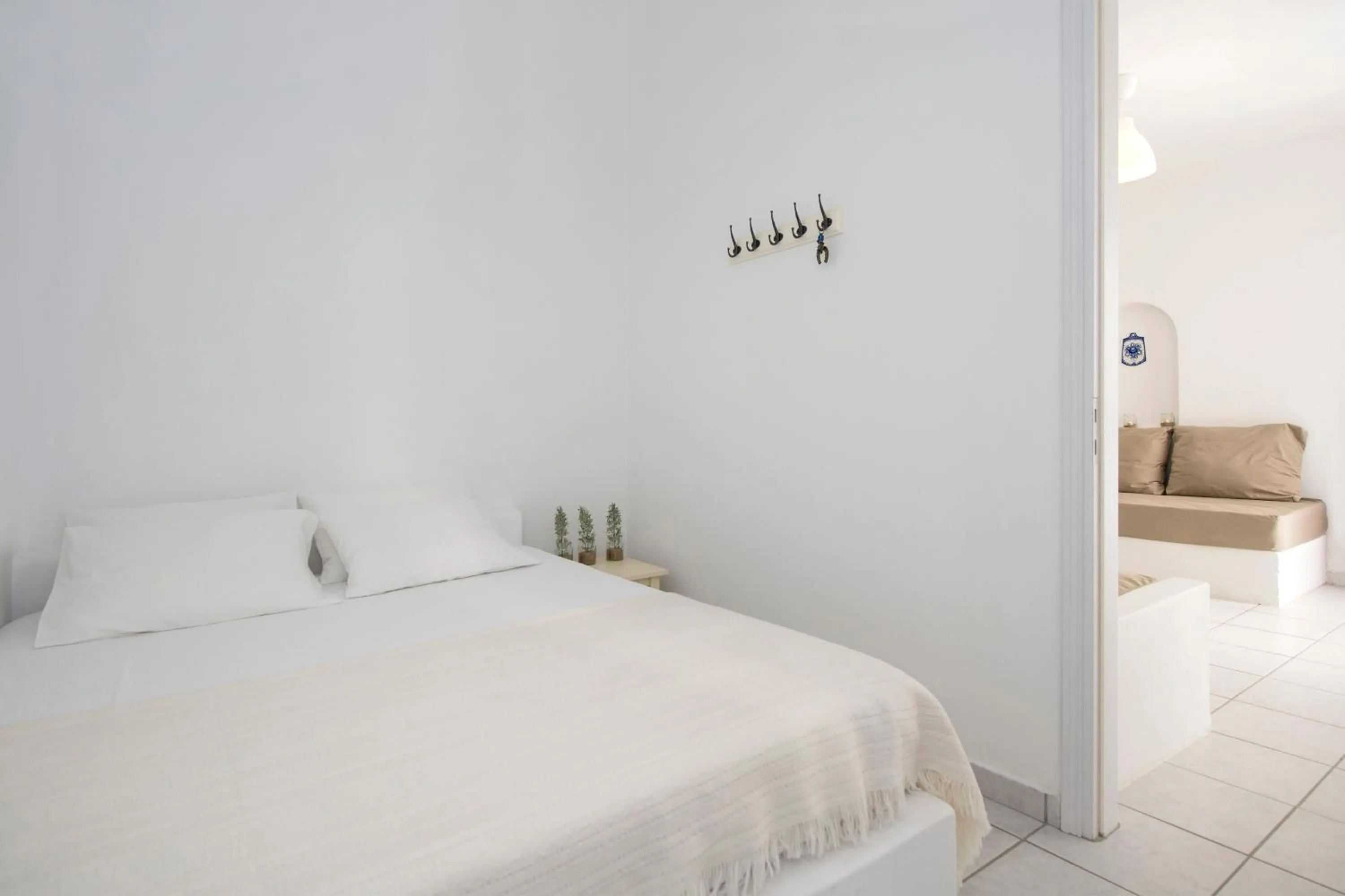 Photo of the whole room, Bed in Cleopatra Seaside Homes, Logaras, Paros