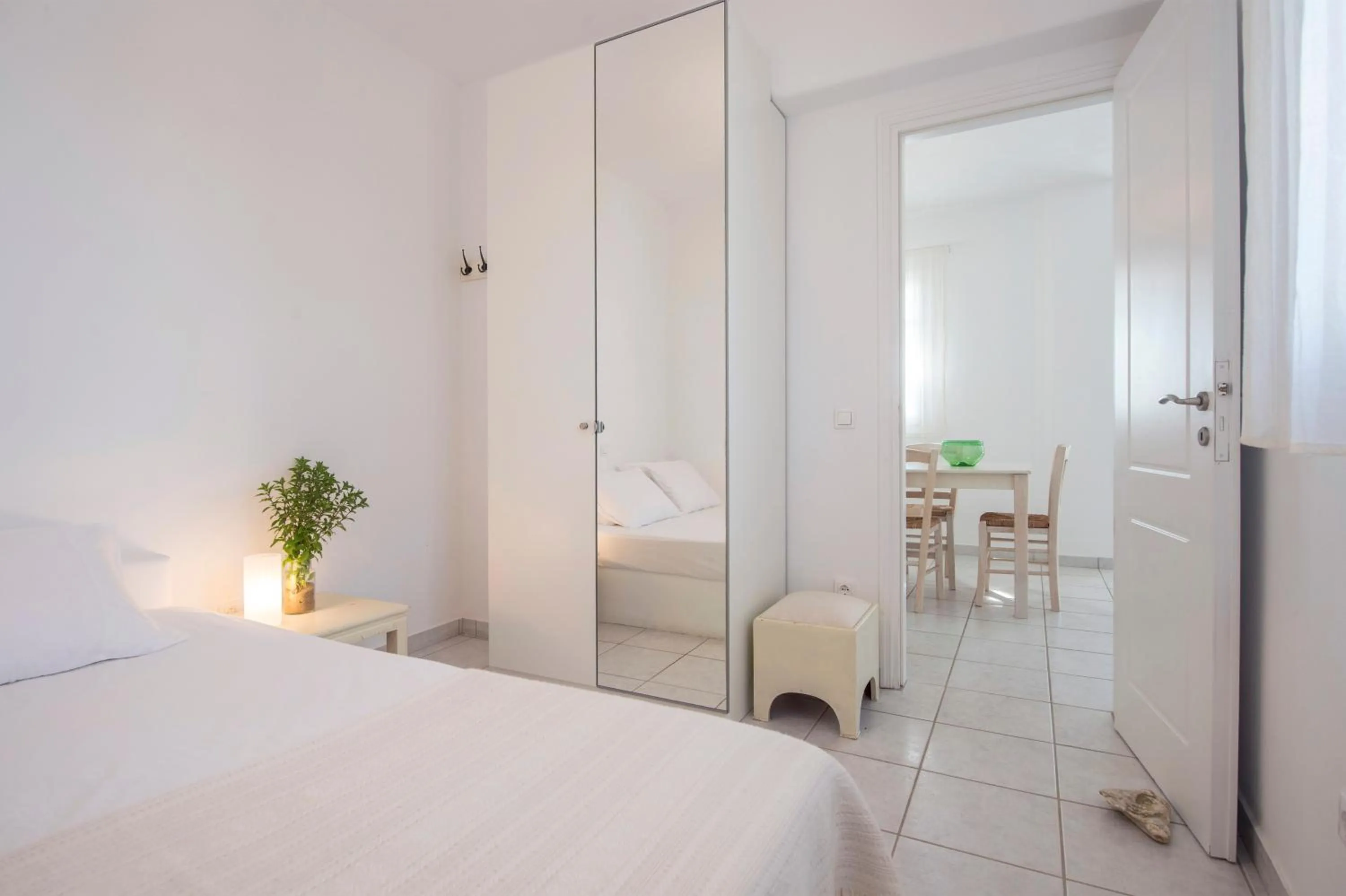 Bedroom, Bed in Cleopatra Seaside Homes, Logaras, Paros