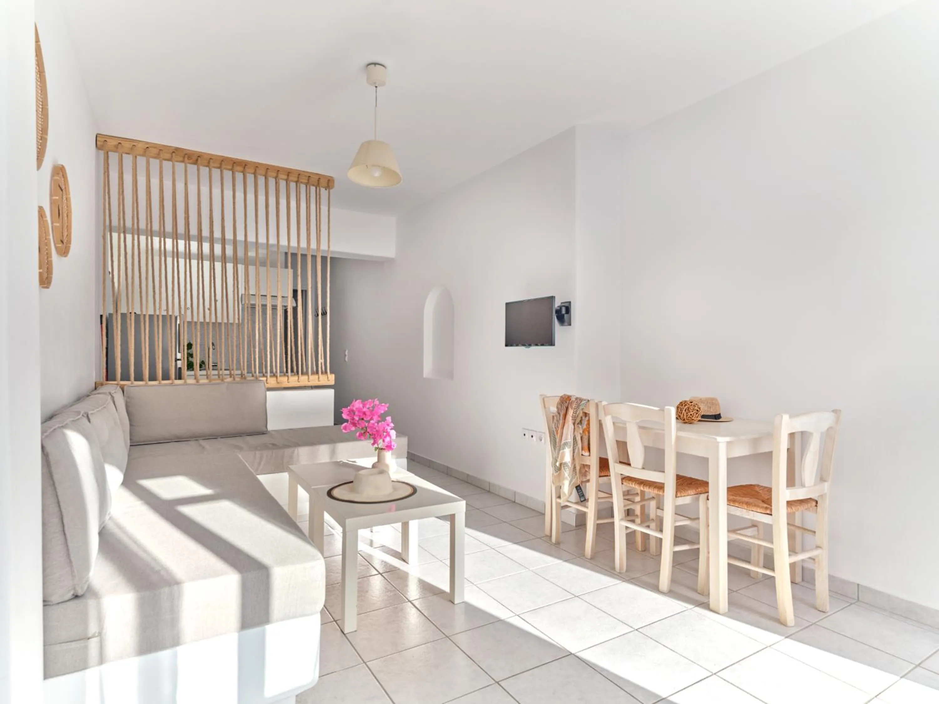 Living room in Cleopatra Seaside Homes, Logaras, Paros