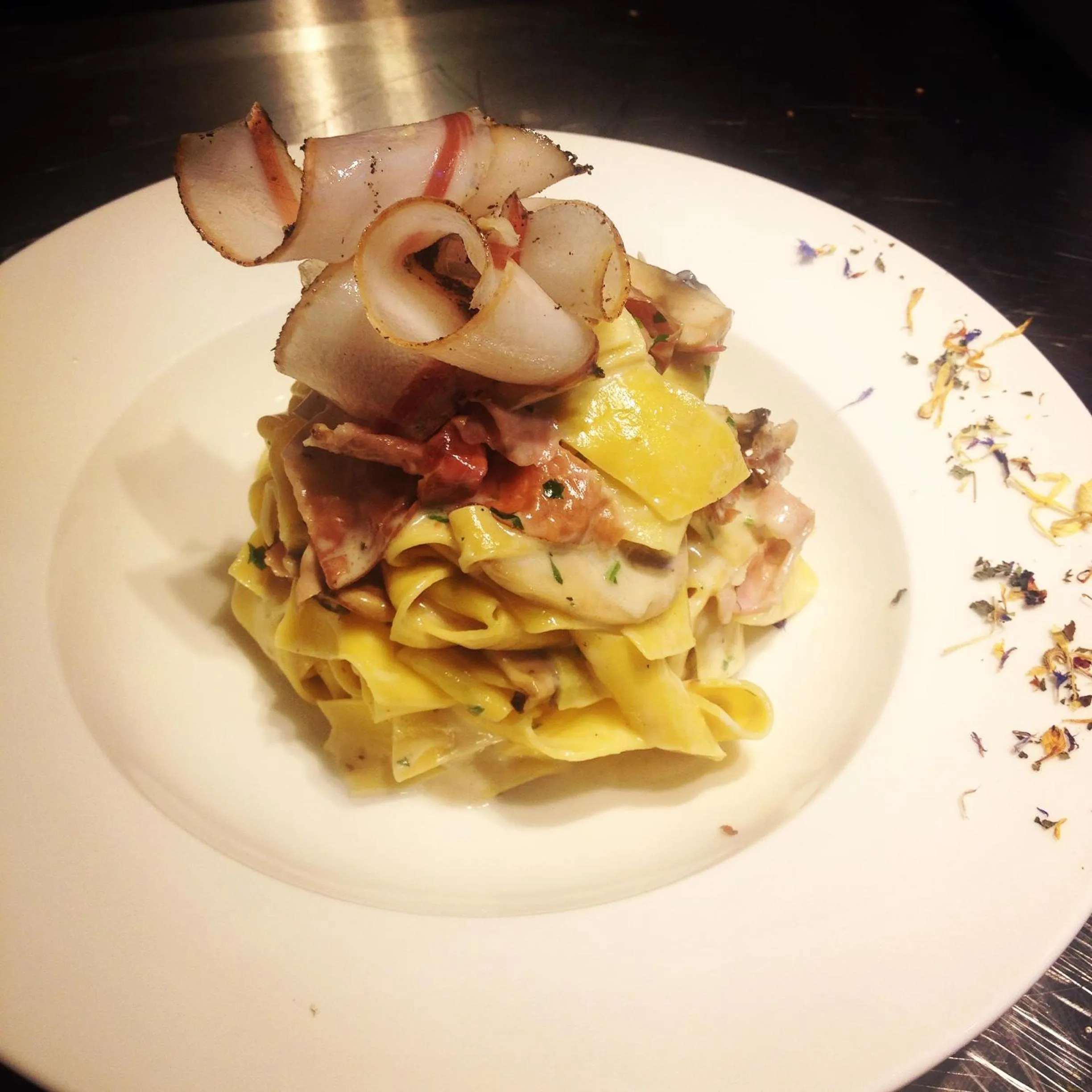 Restaurant/places to eat in Porto Marine Hotel