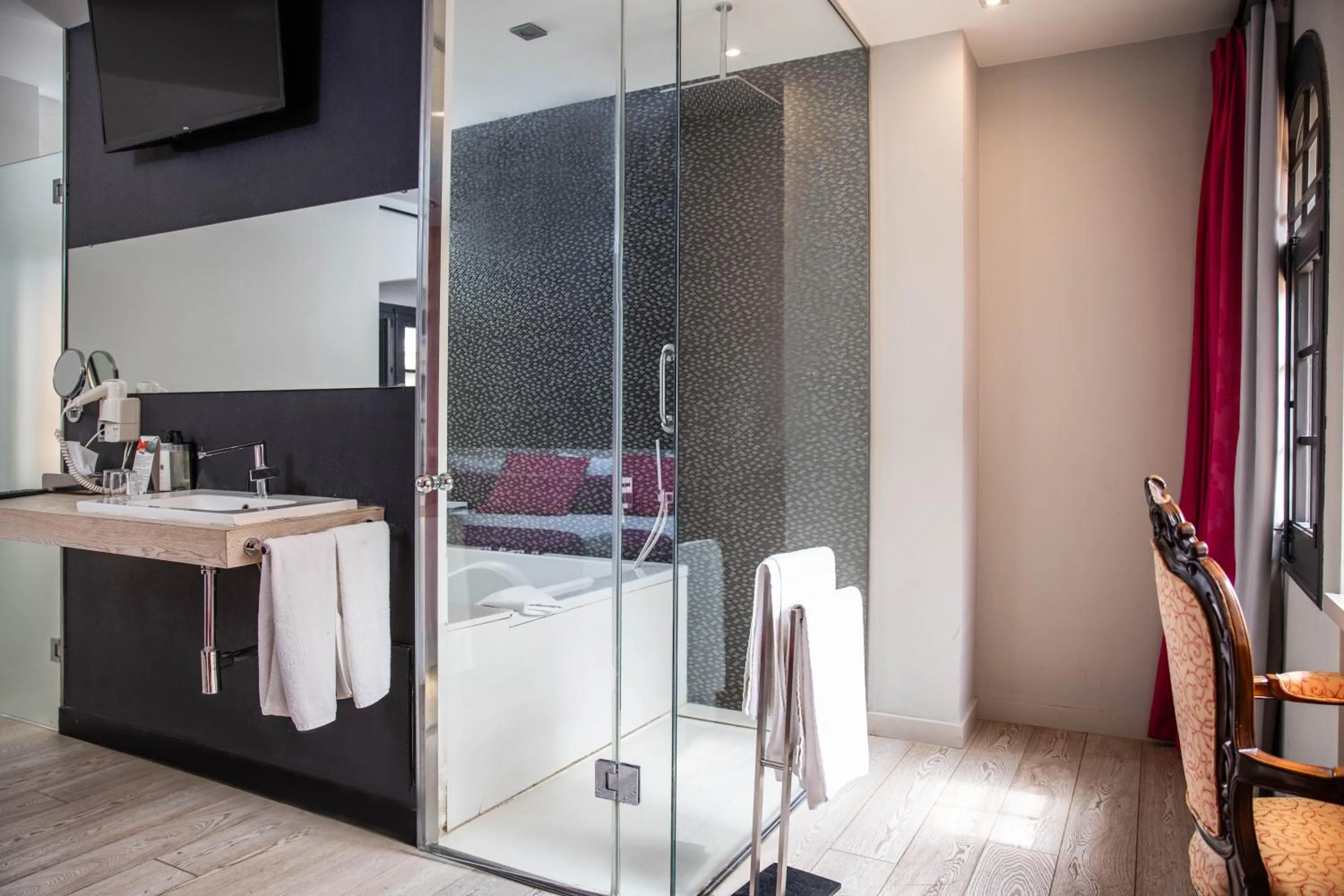 Bathroom in RVHotels Palau Lo Mirador