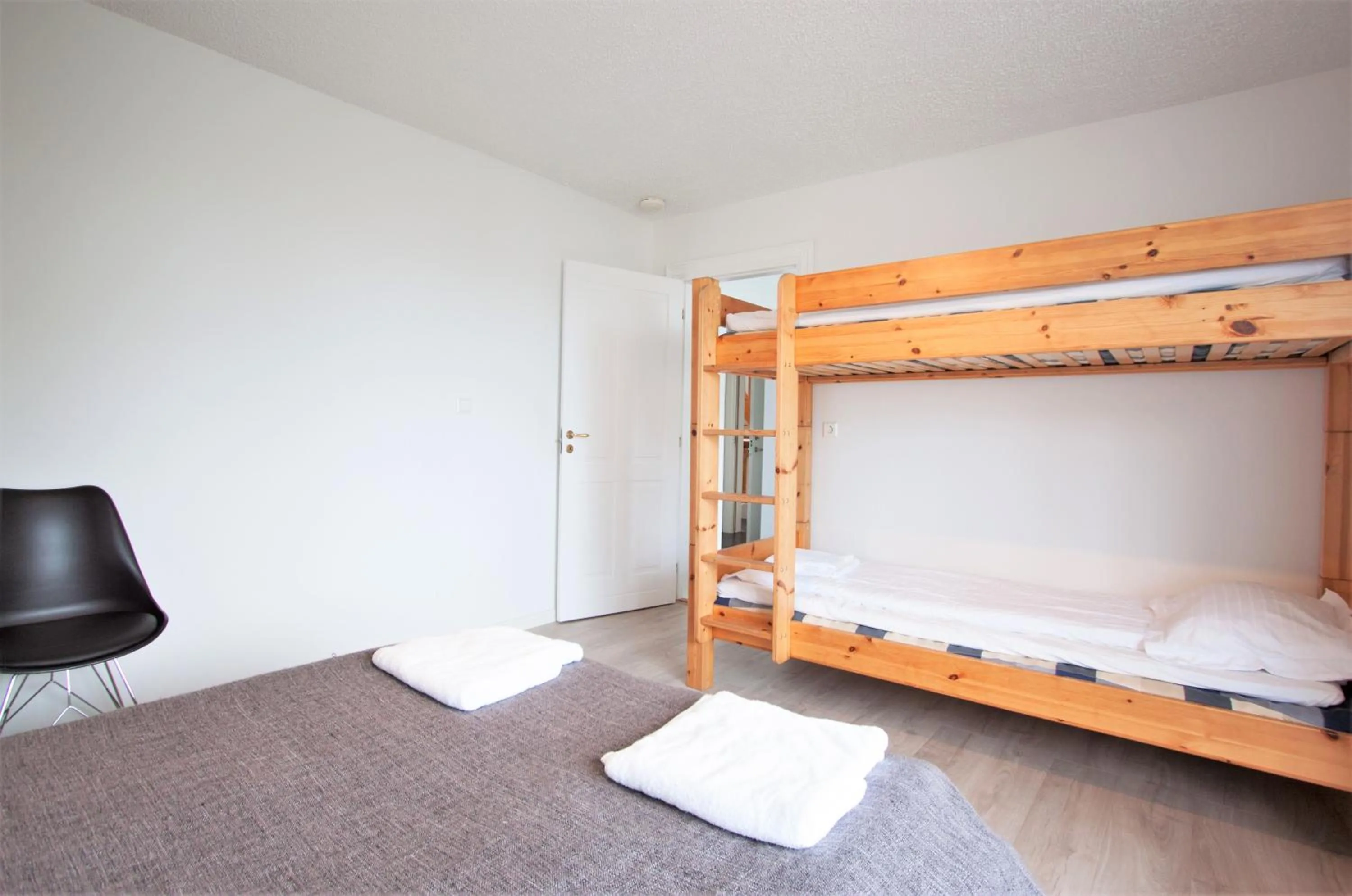 Bedroom, Bed in Odinn Reykjavik Odinsgata Apartments