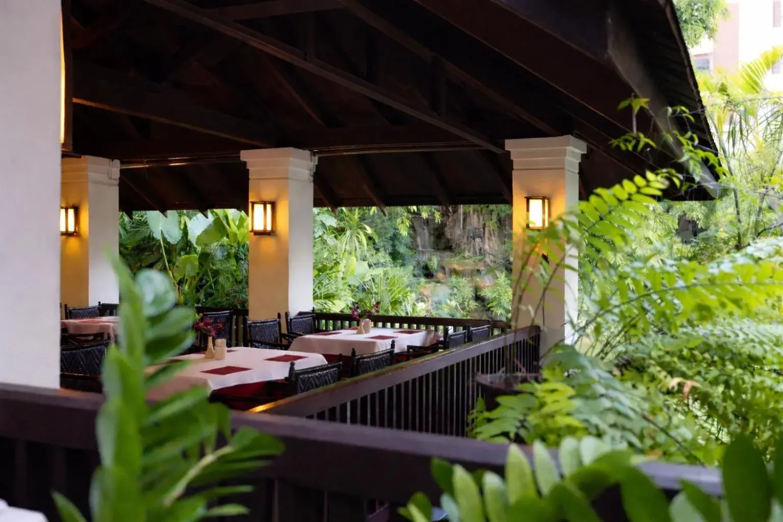 Restaurant/places to eat in Wienglakor Hotel Lampang Restaurant/places to eat in Wienglakor Hotel Lampang