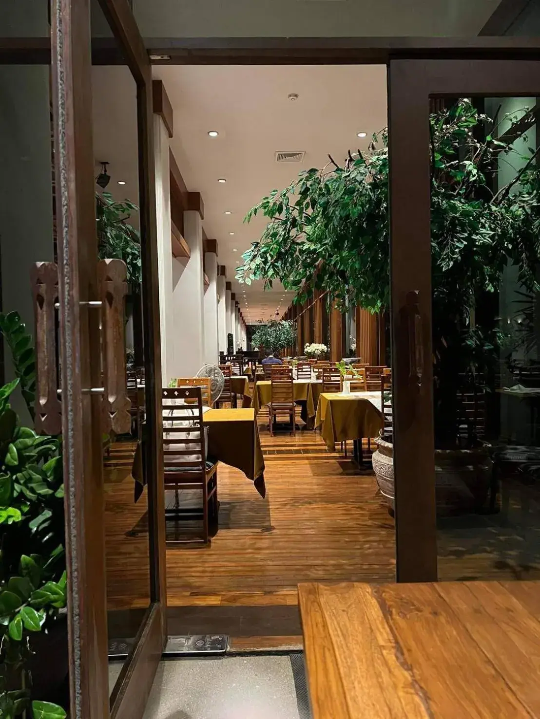 Restaurant/places to eat in Wienglakor Hotel Lampang Restaurant/places to eat in Wienglakor Hotel Lampang