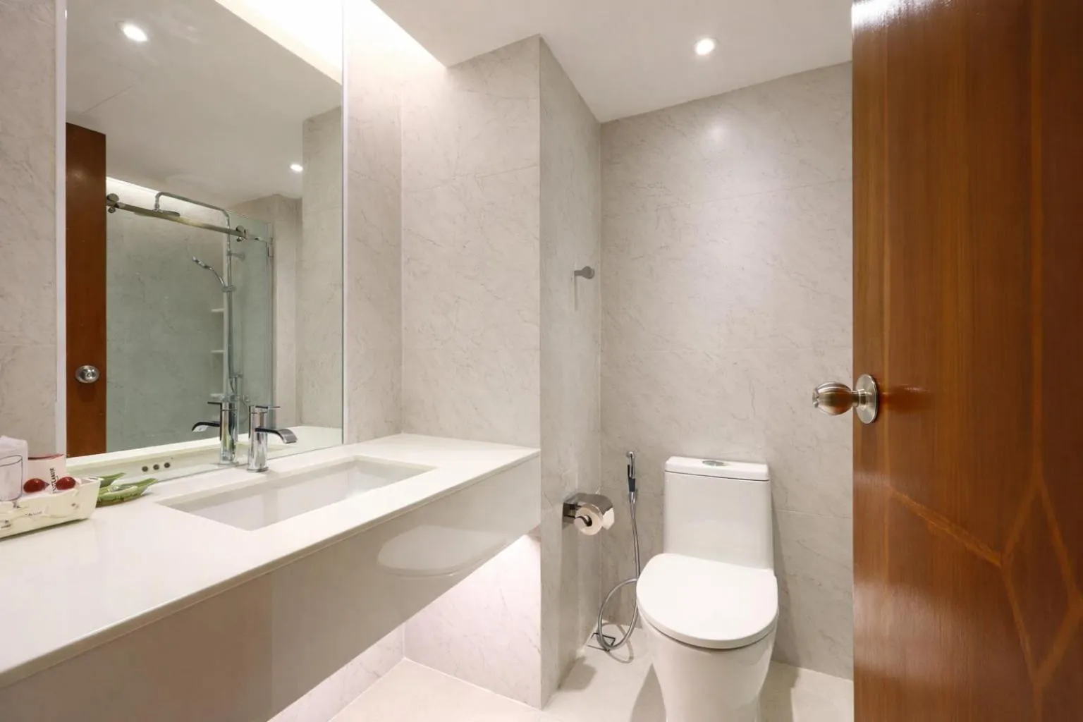 Shower in Wienglakor Hotel Lampang