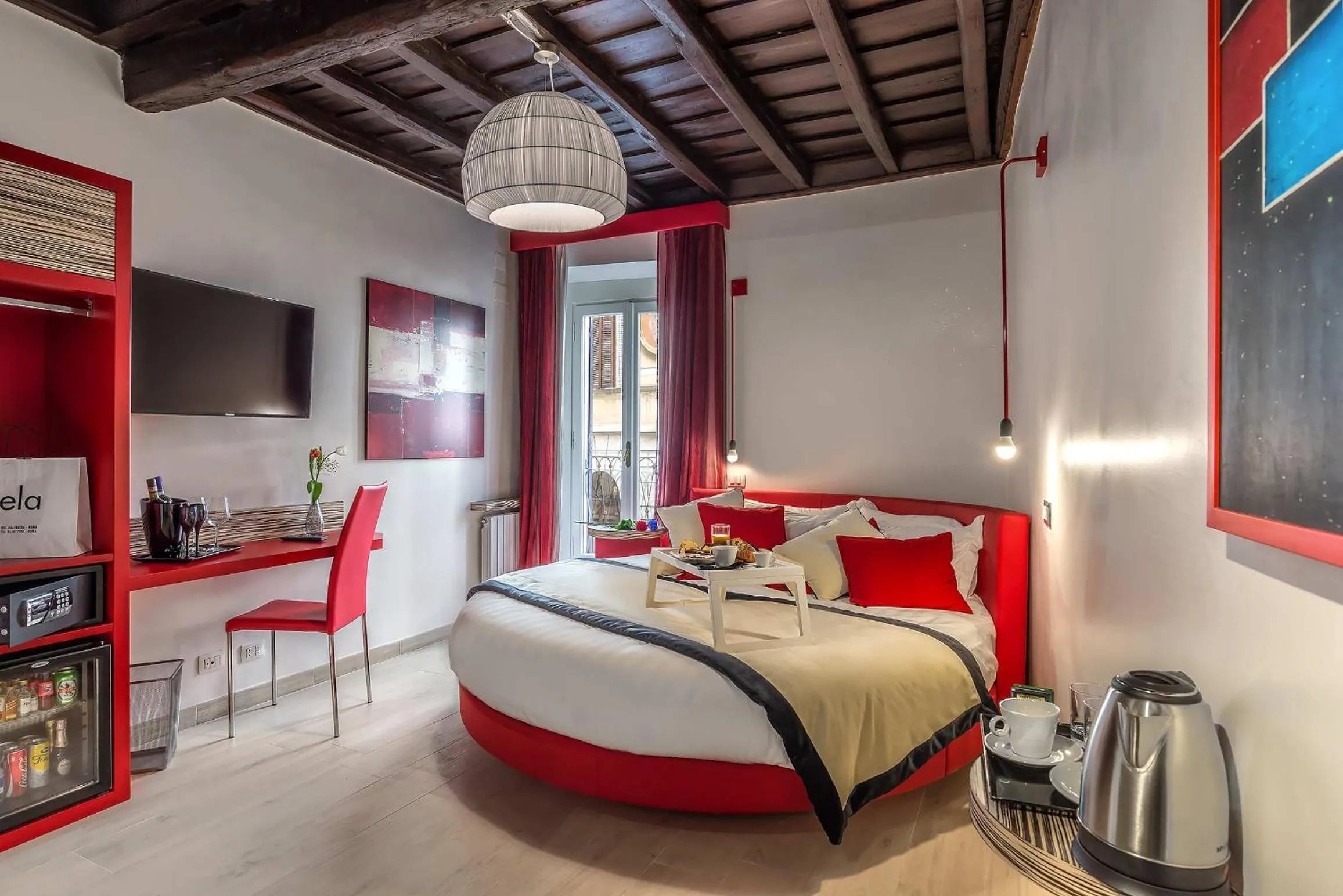 Photo of the whole room, Bed in Spagna Luxury'n Trevi
