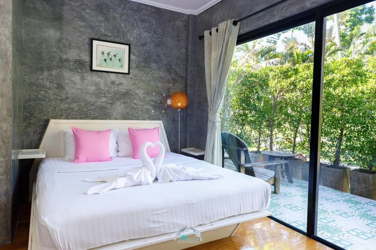 Bed in Suanya Kohkood Resort and Spa