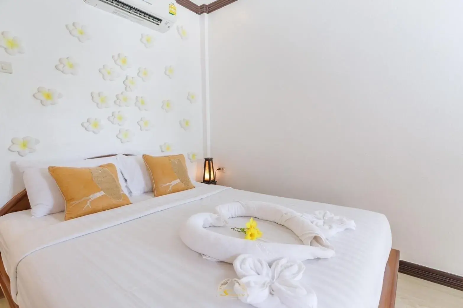 Bed in Suanya Kohkood Resort and Spa Bed in Suanya Kohkood Resort and Spa