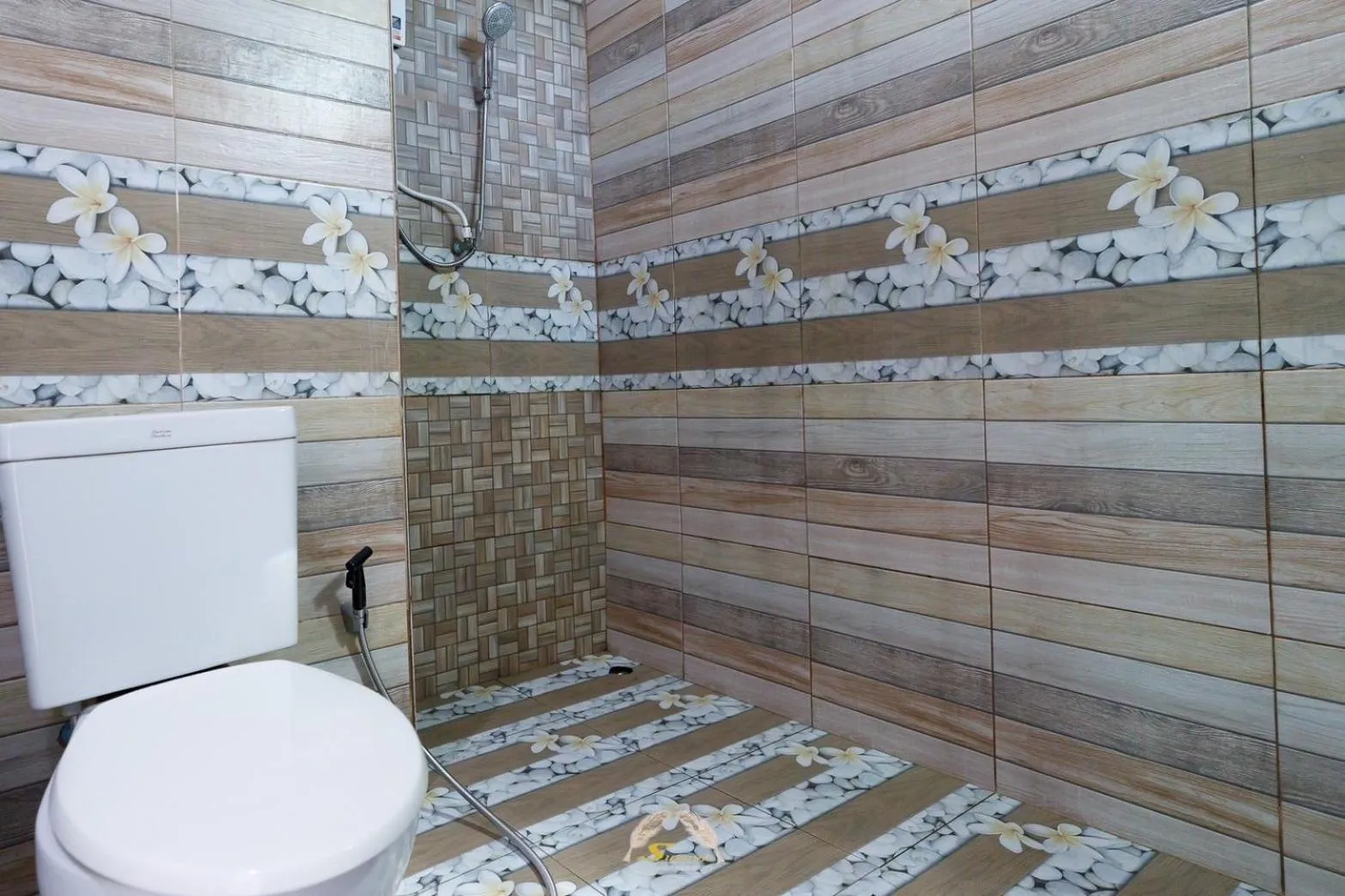 Toilet in Suanya Kohkood Resort and Spa