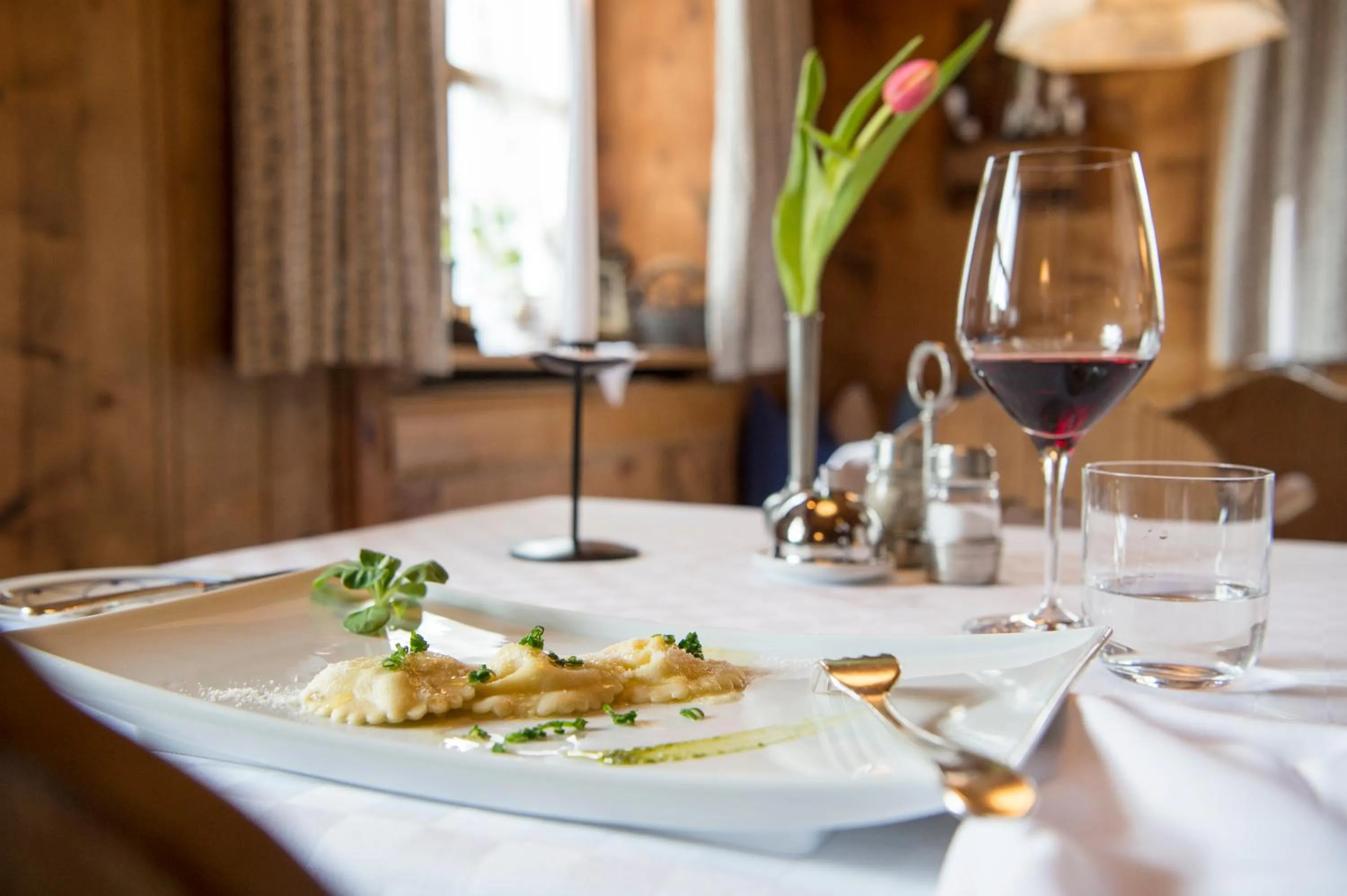 Restaurant/places to eat in Charmehotel Uhrerhof - Deur