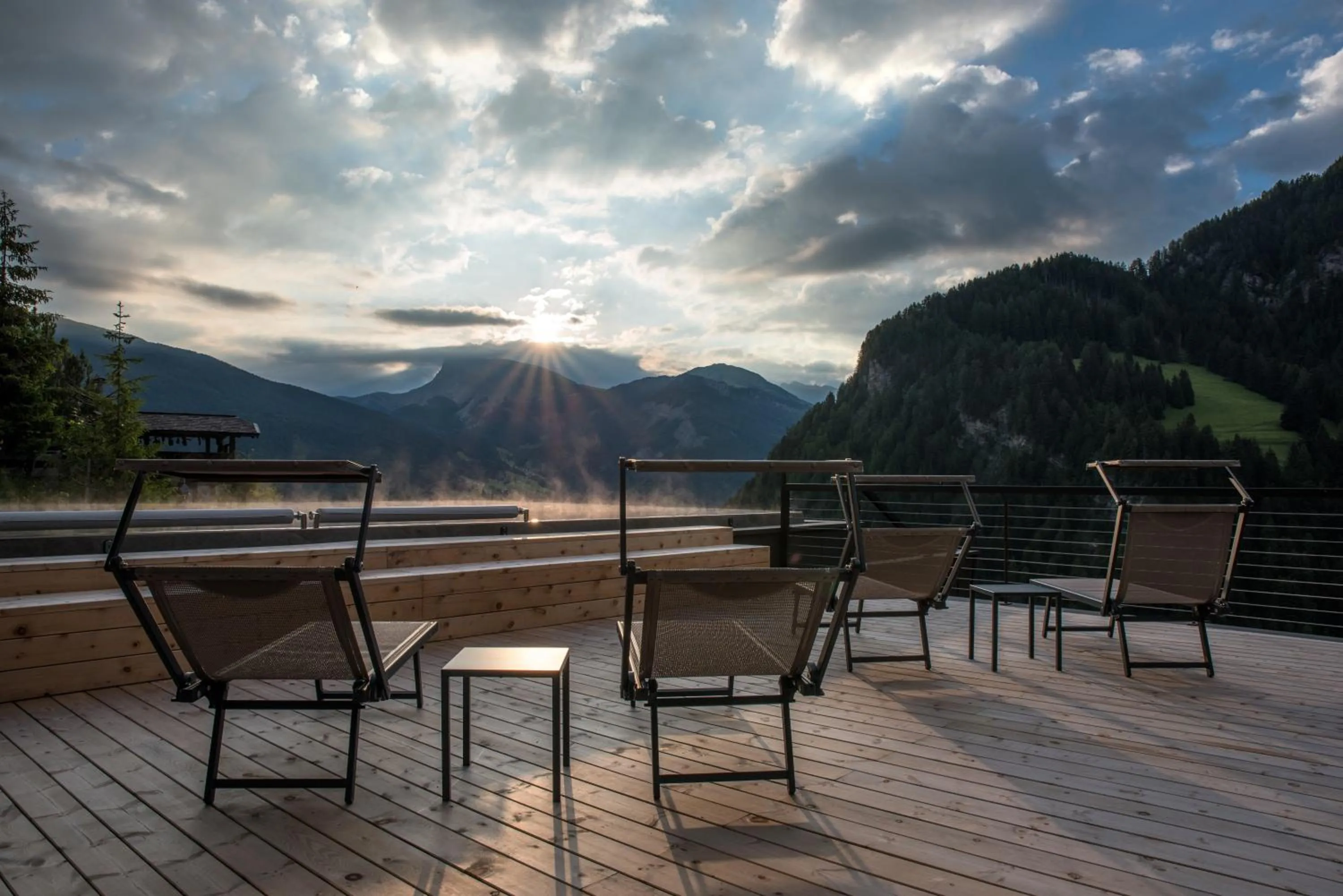 Swimming pool in Charmehotel Uhrerhof - Deur