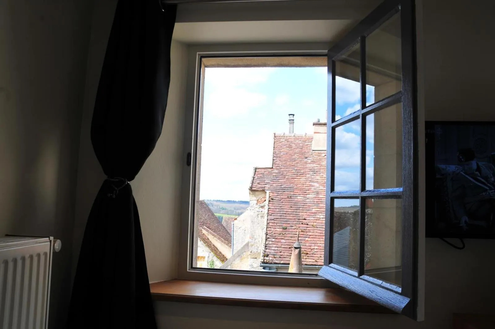 View (from property/room) in Les Glycines Vézelay