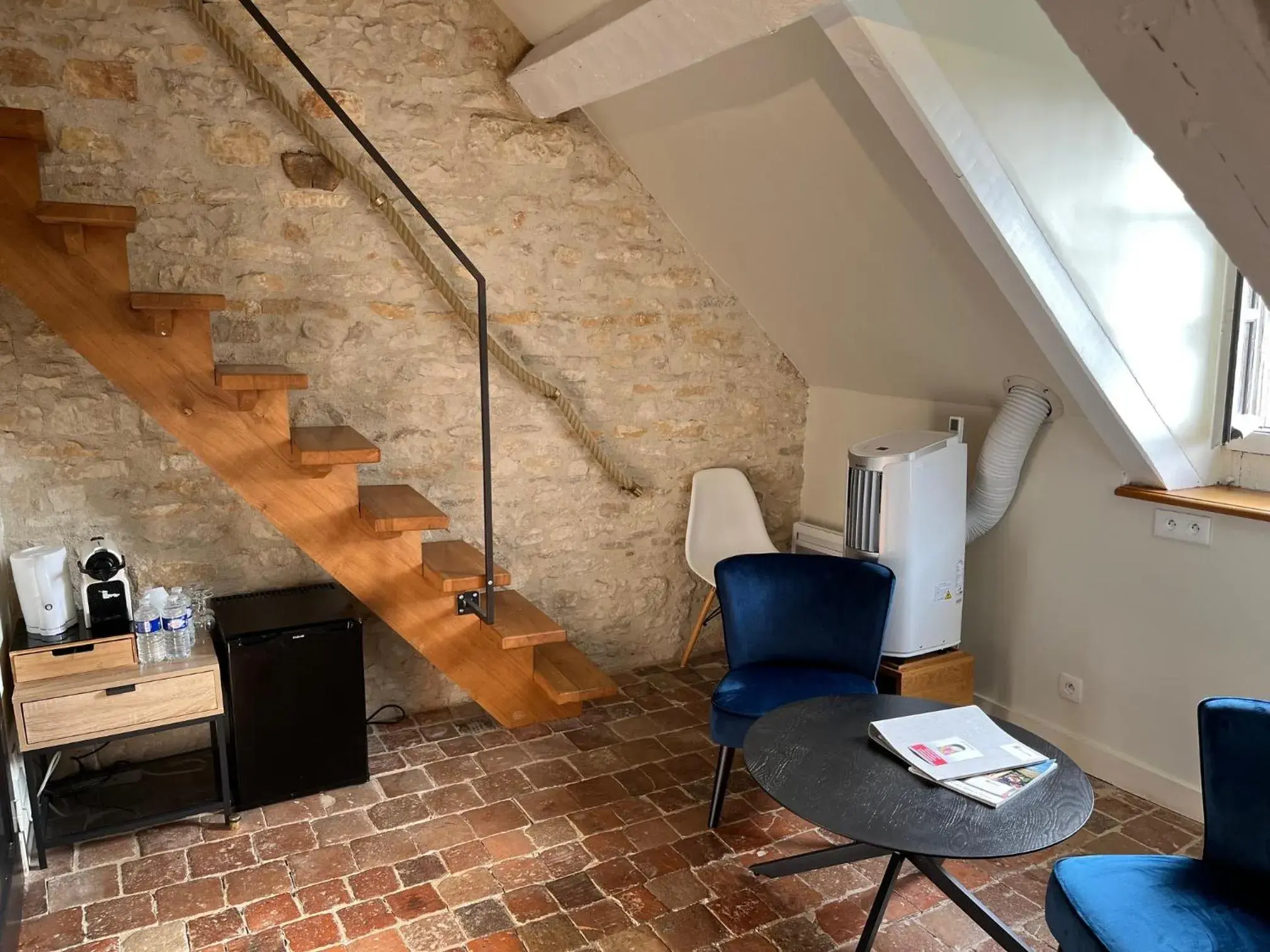 Triple Room 204 79 ft² in Les Glycines Vézelay Triple Room 204 79 ft² in Les Glycines Vézelay