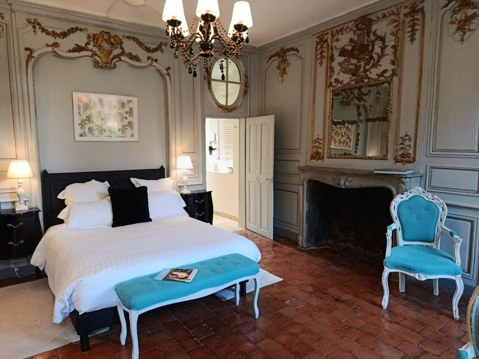 Bed in Les Glycines Vézelay