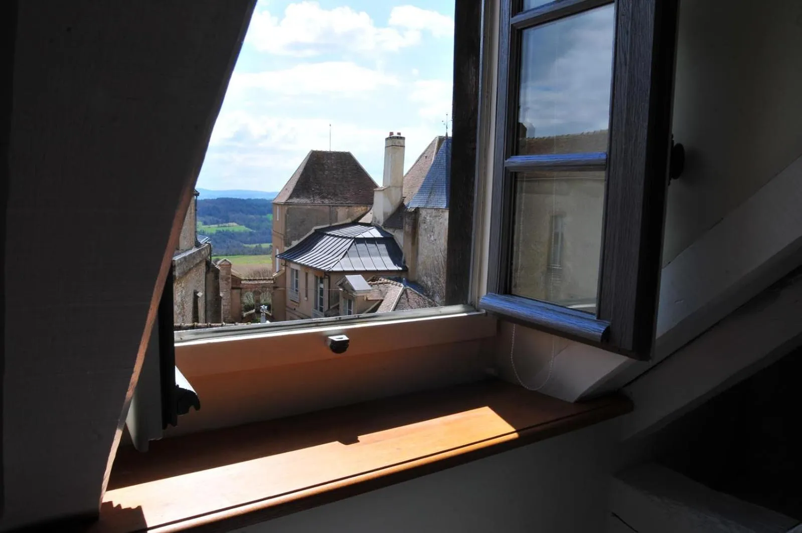 Day in Les Glycines Vézelay