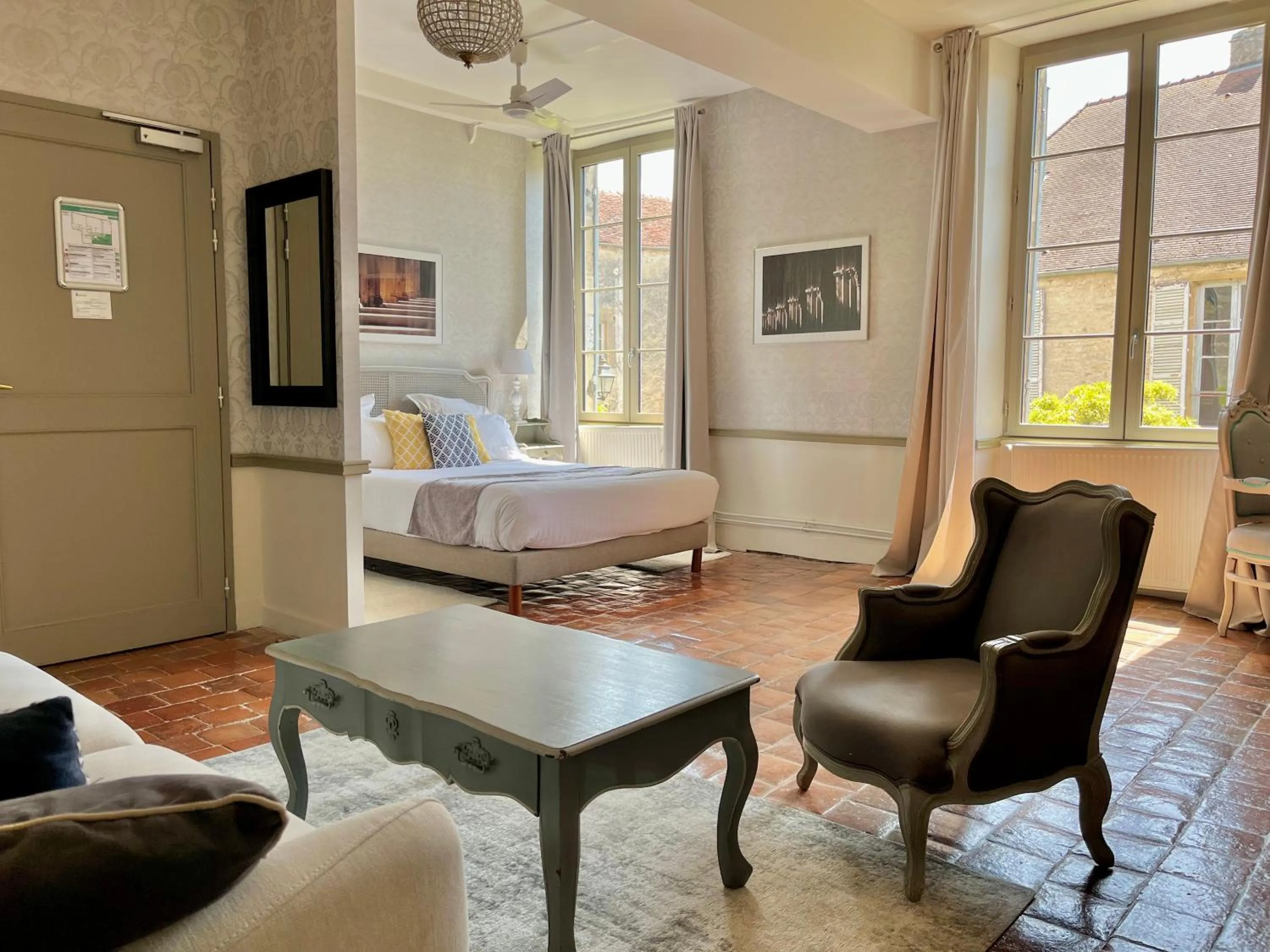 Bed in Les Glycines Vézelay