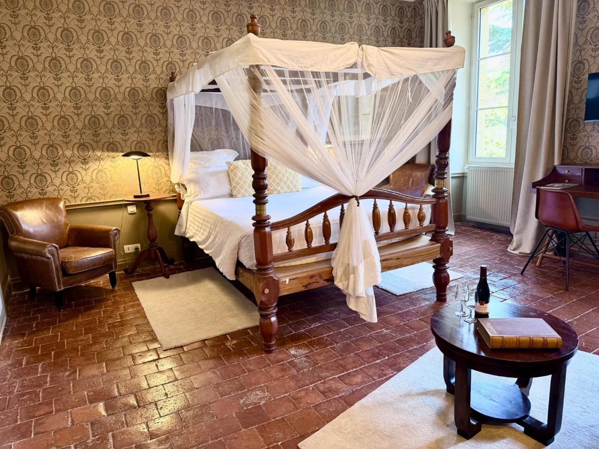 Bed in Les Glycines Vézelay