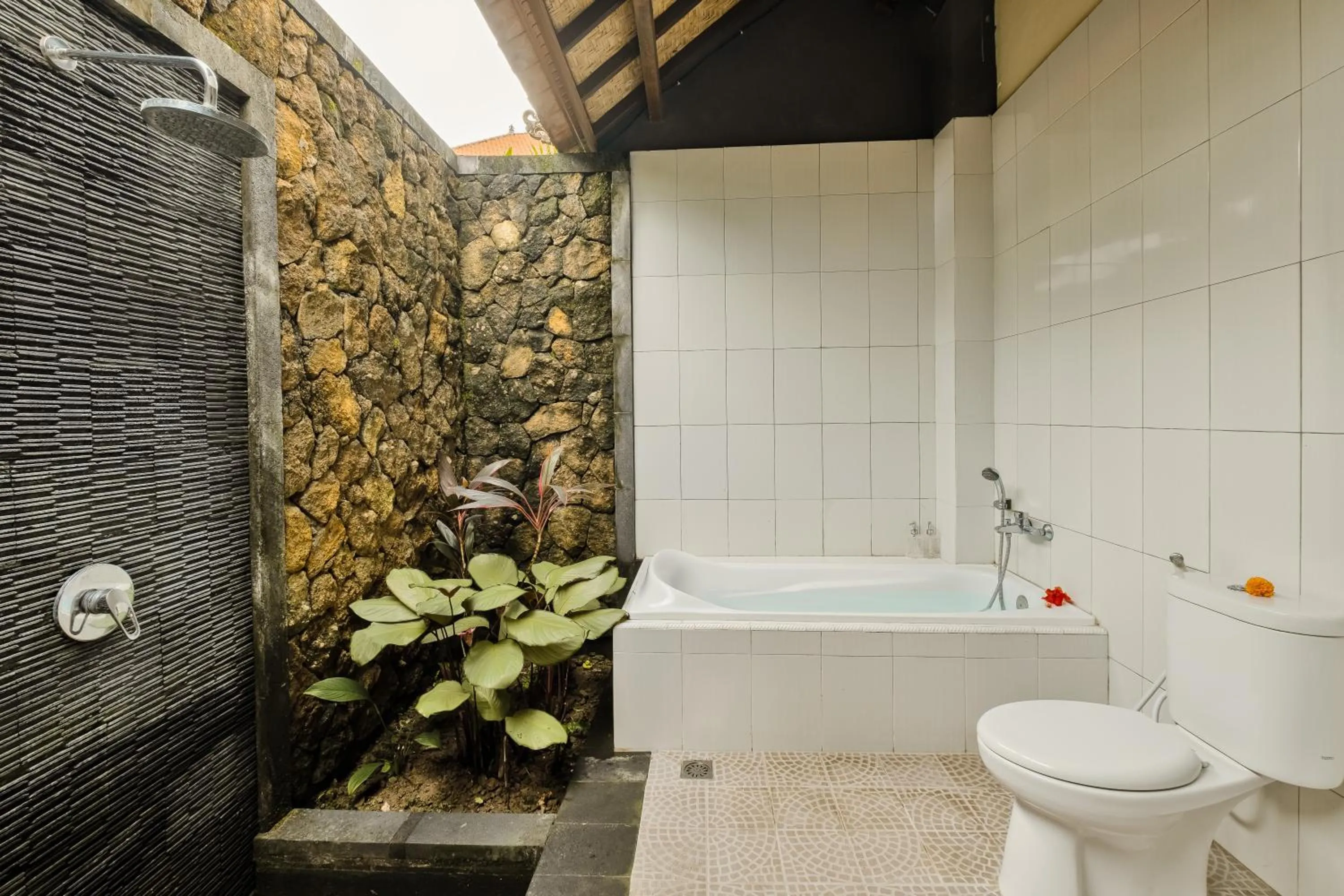 Bathroom in Gora House Bali