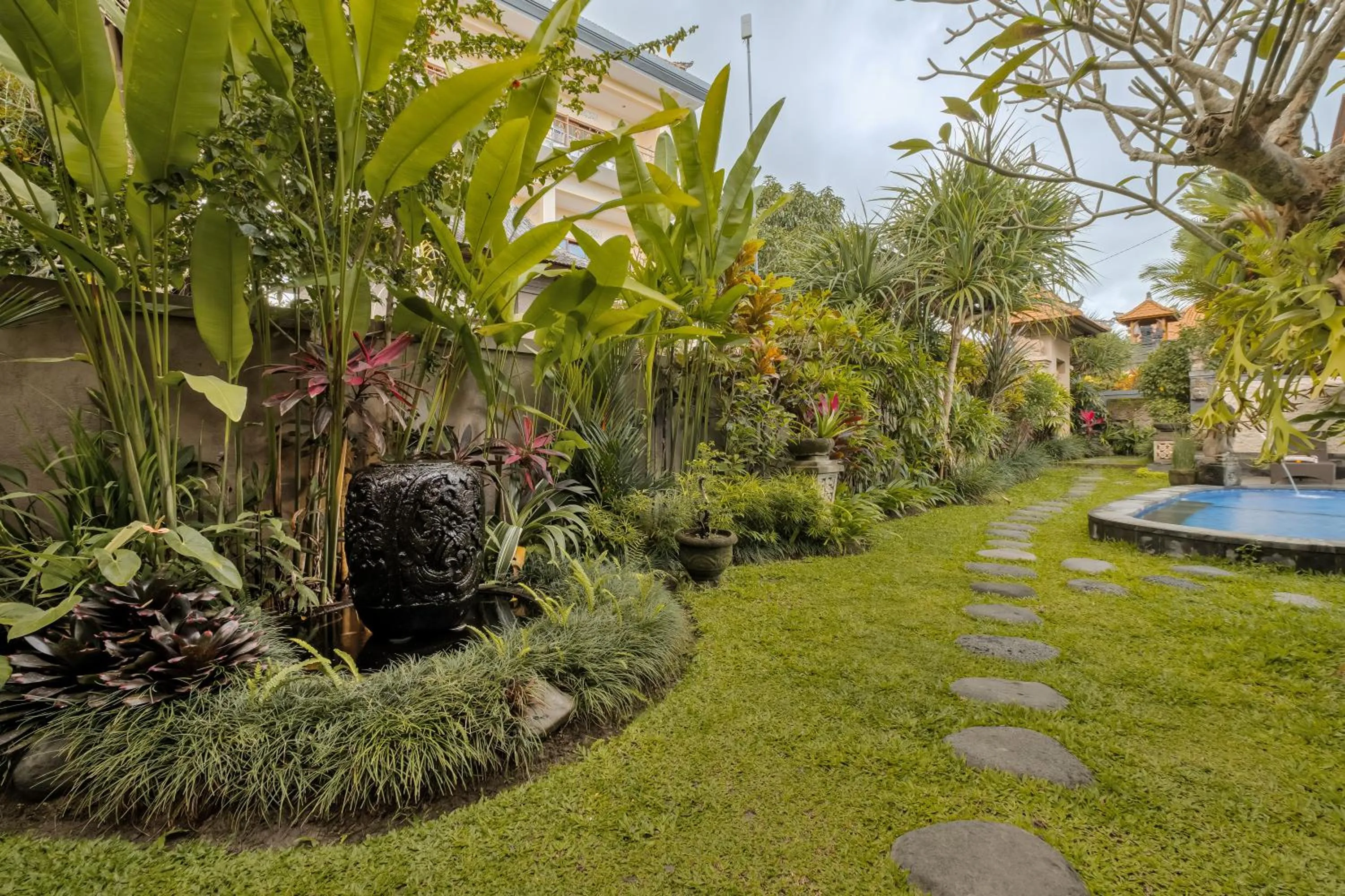 Garden in Gora House Bali