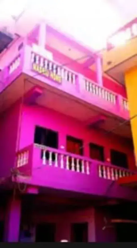 Property building in Madrid Home 2 min walk to Beach Property building in Madrid Home 2 min walk to Beach