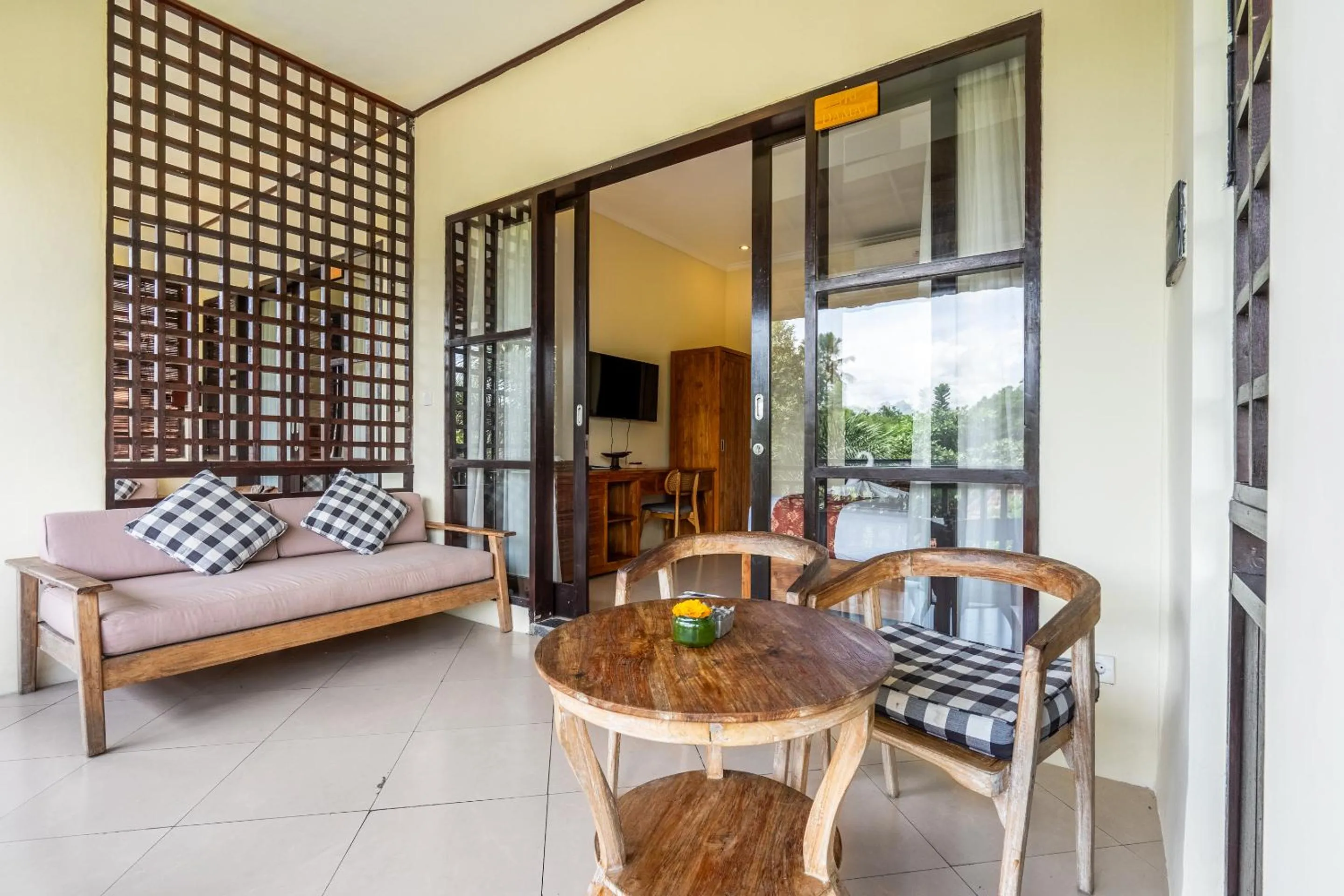 Seating area in Meruhdani Boutique Hotel Ubud