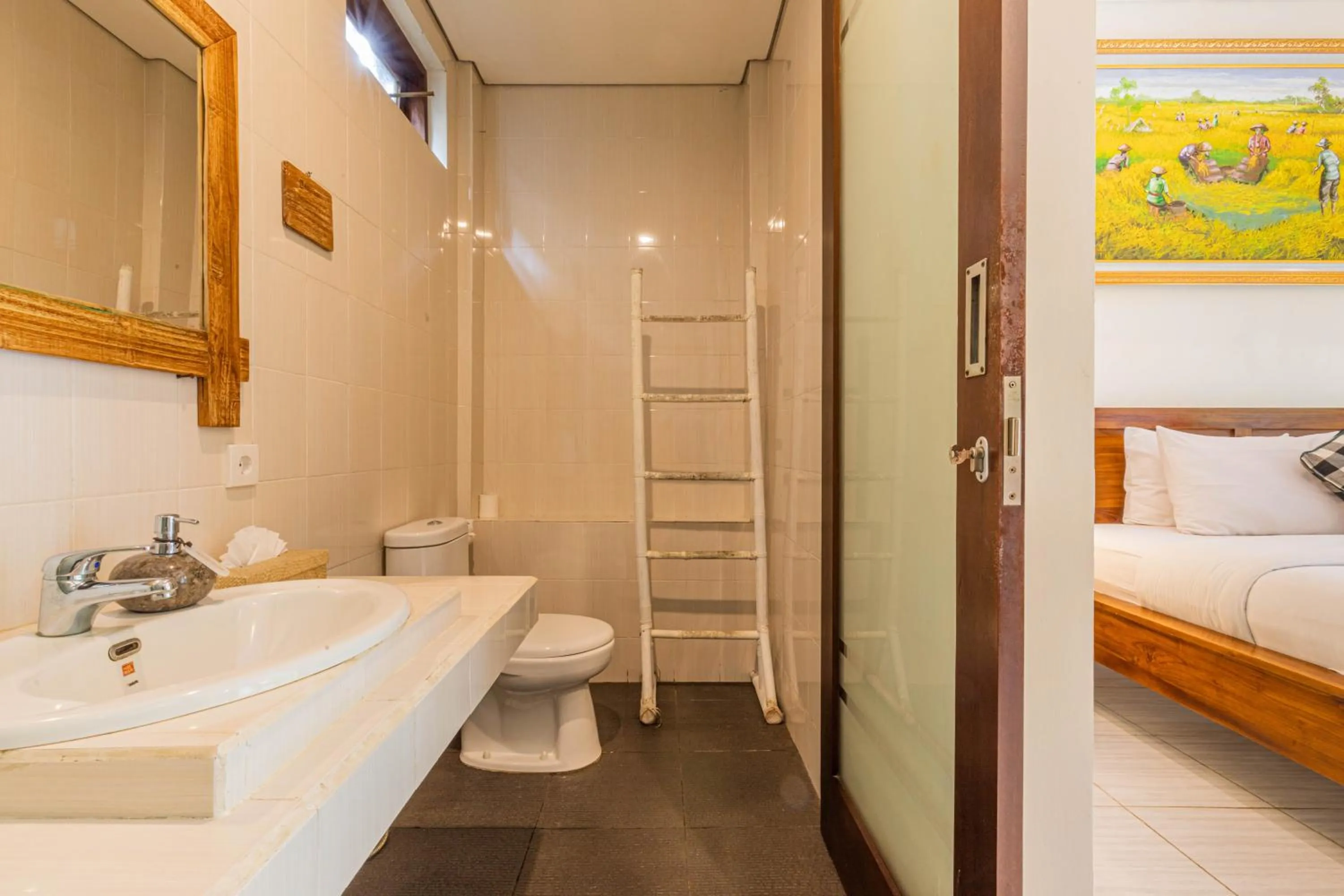 Toilet, Bed in Meruhdani Boutique Hotel Ubud