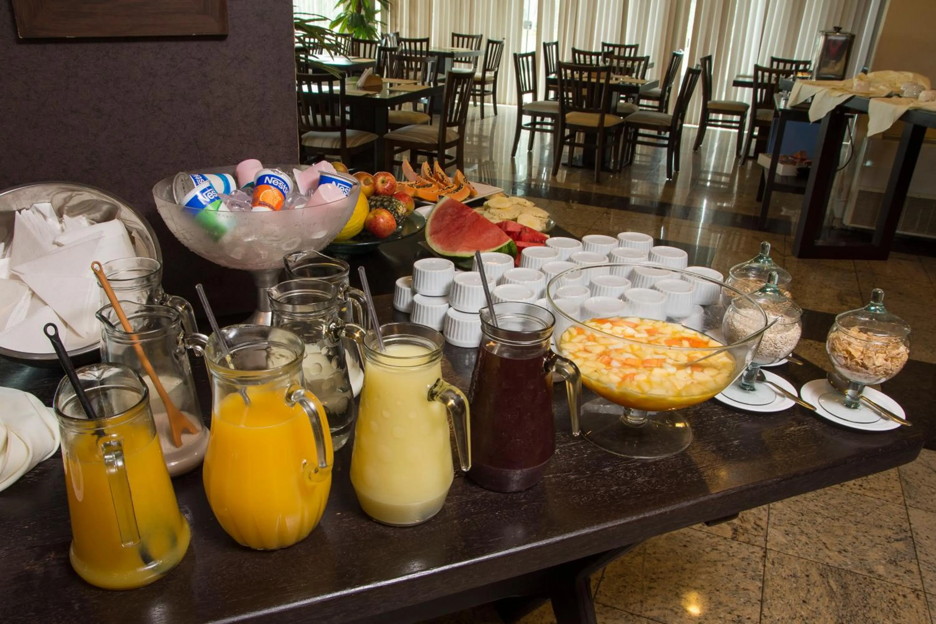 Food and drinks in Lagoa Serena Flat Hotel