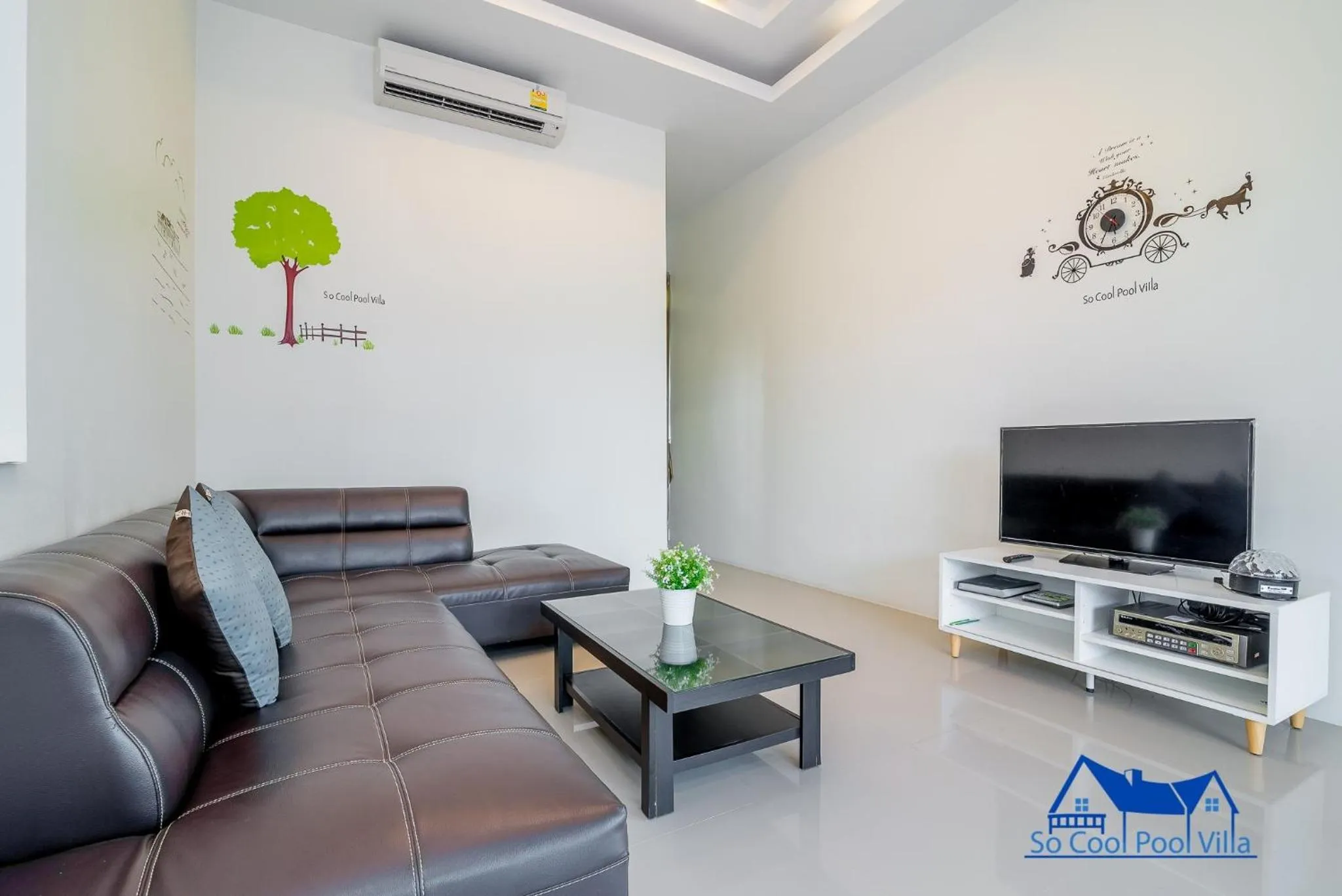 Living room in So Cool Pool Villa