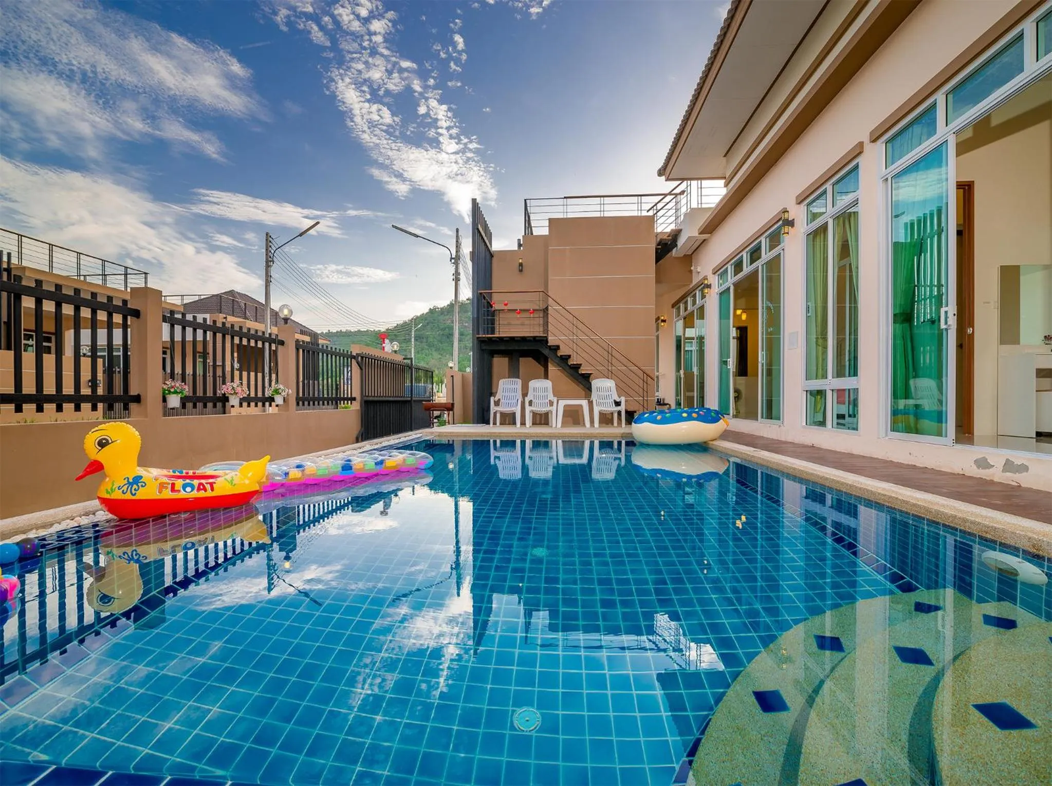 Swimming pool in So Cool Pool Villa