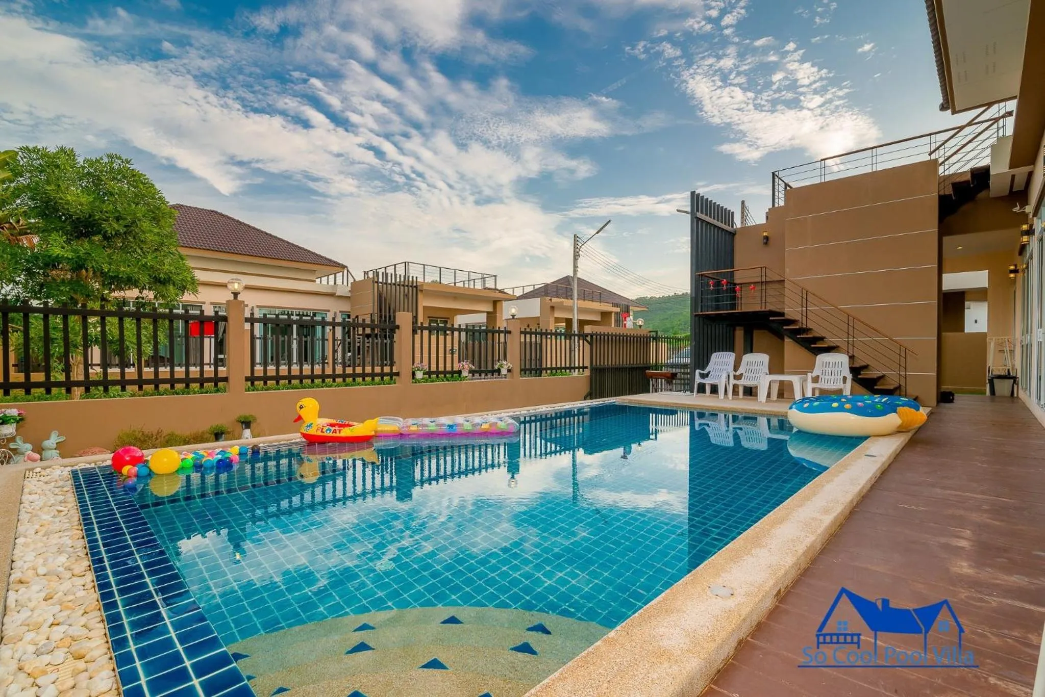 Swimming pool in So Cool Pool Villa