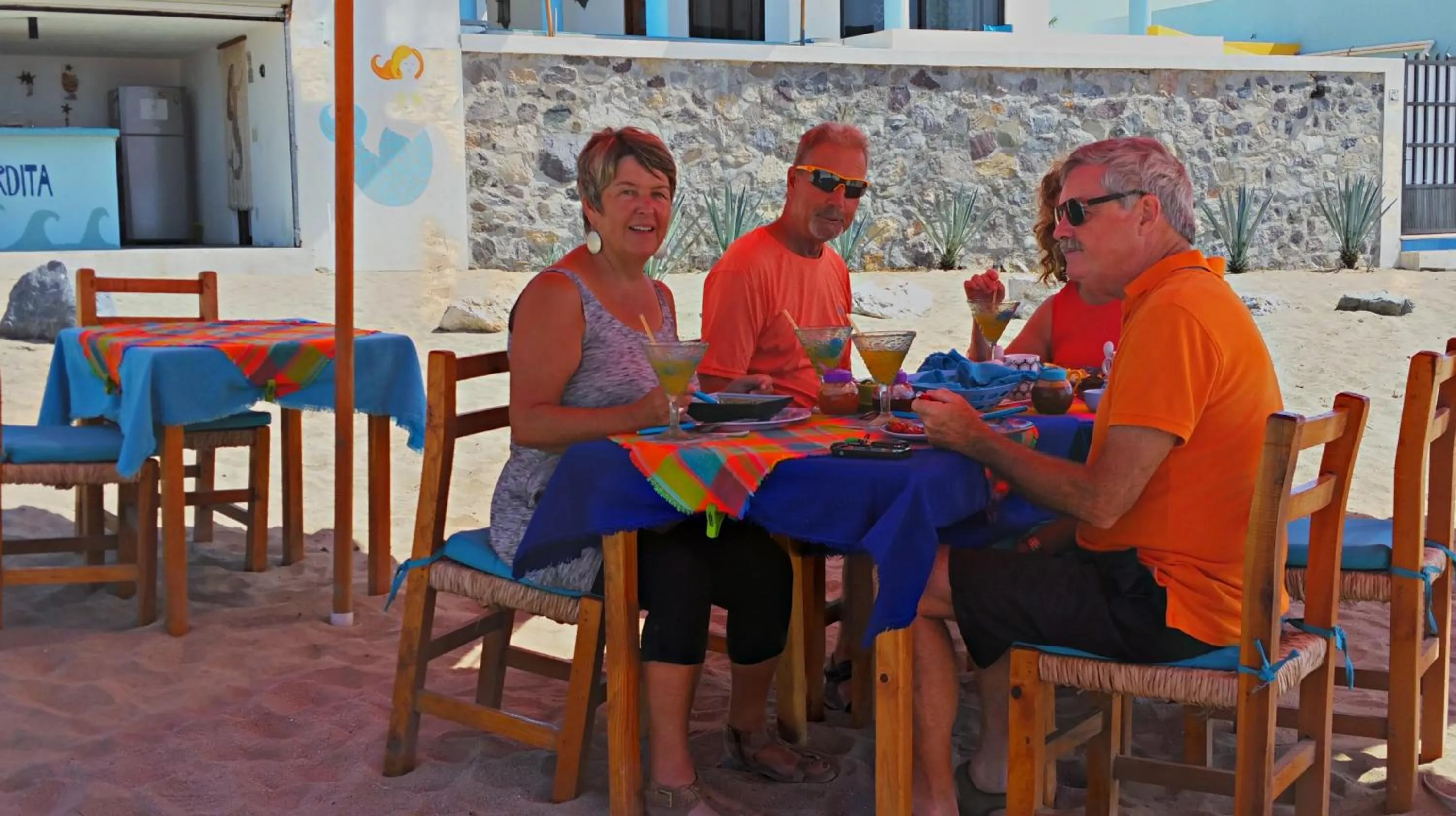 Restaurant/places to eat in Villa Star of the Sea