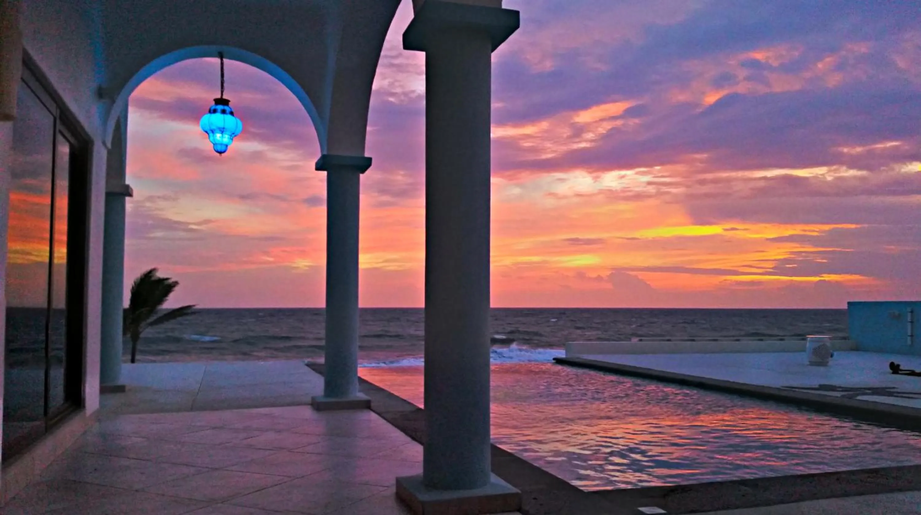 Swimming pool in Villa Star of the Sea