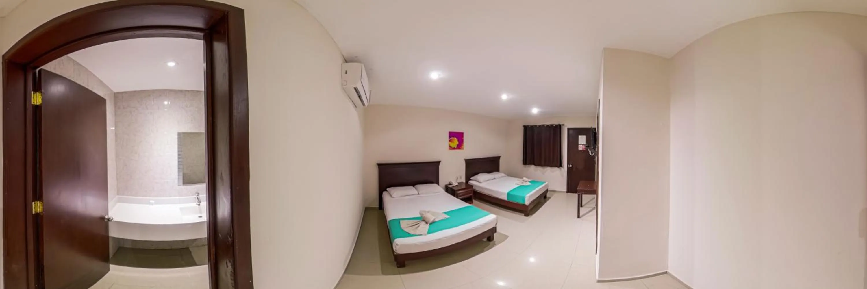 Photo of the whole room, Bed in Hotel Villamar