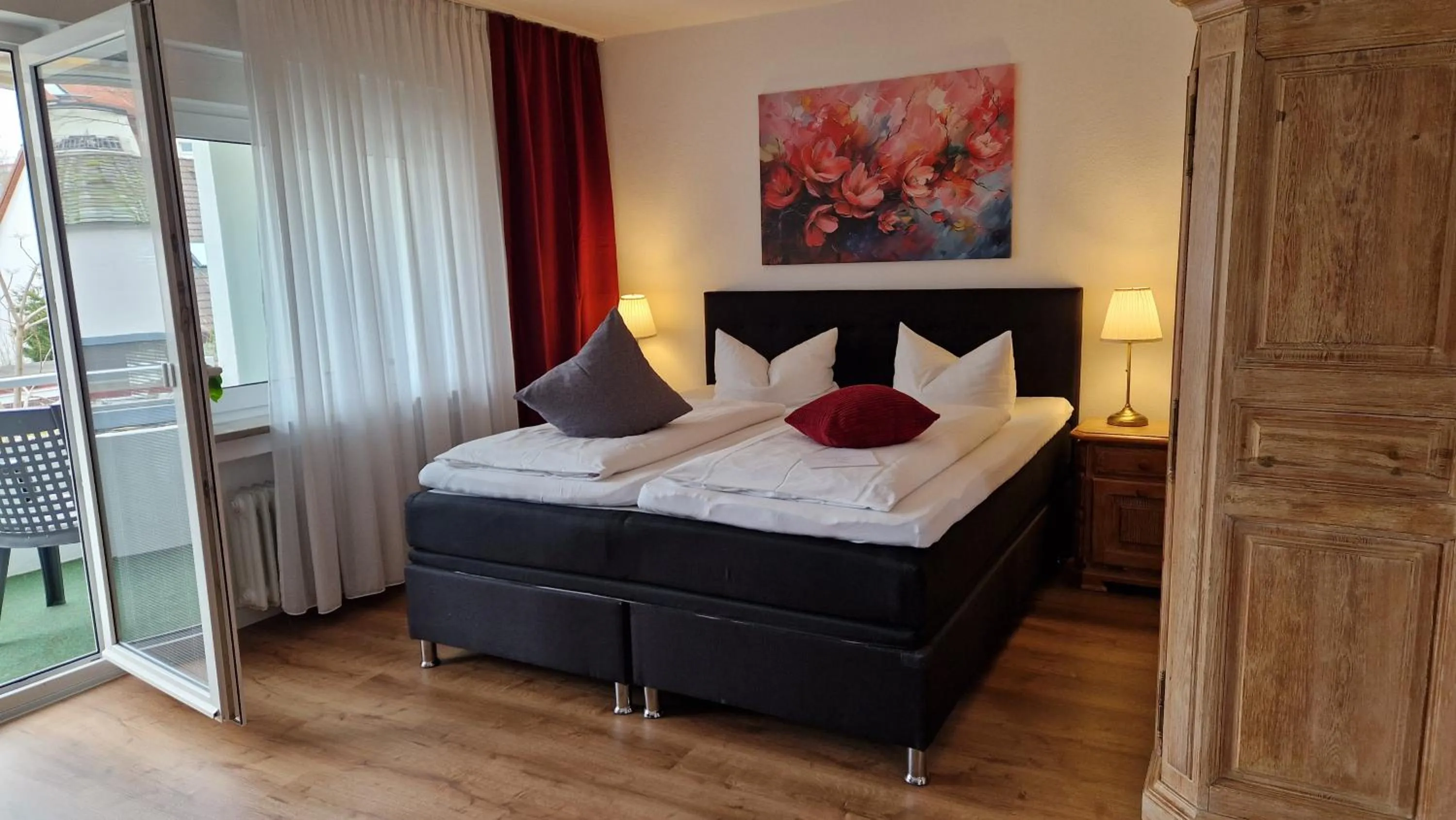 Photo of the whole room, Bed in Apart Hotel Freiburg