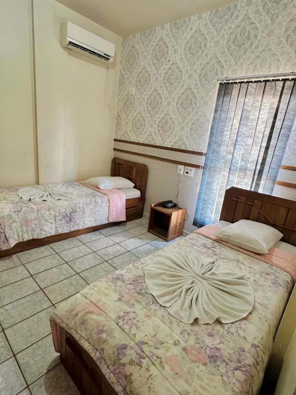 towels, Bed in Tulipa Hotel