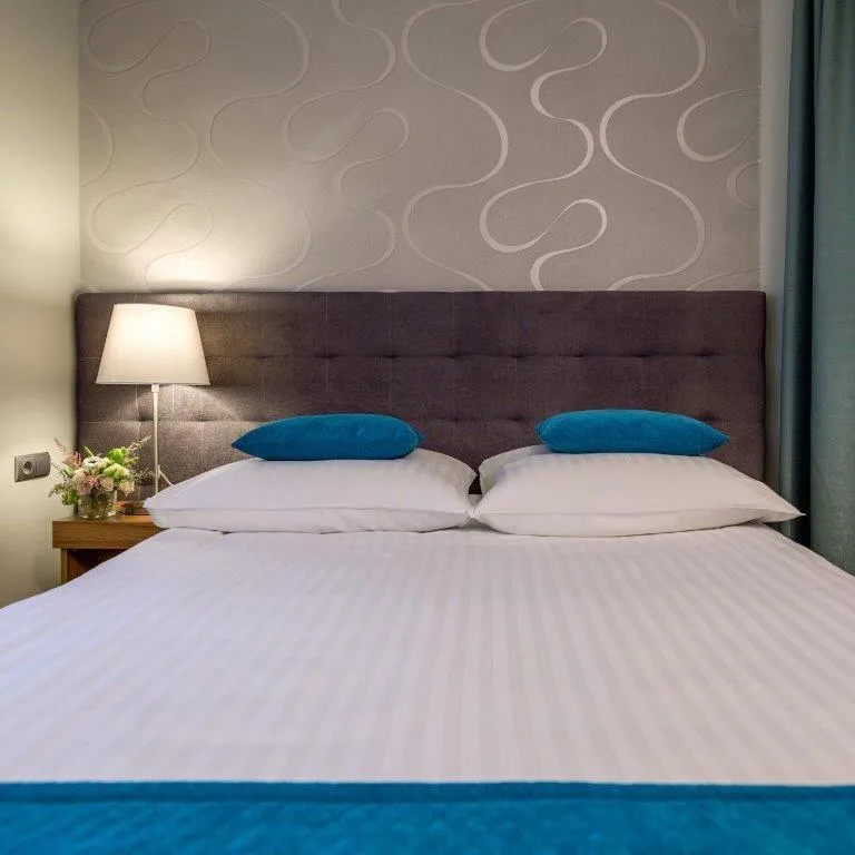 Bed in Tulip Hotels - Wroclaw Patio