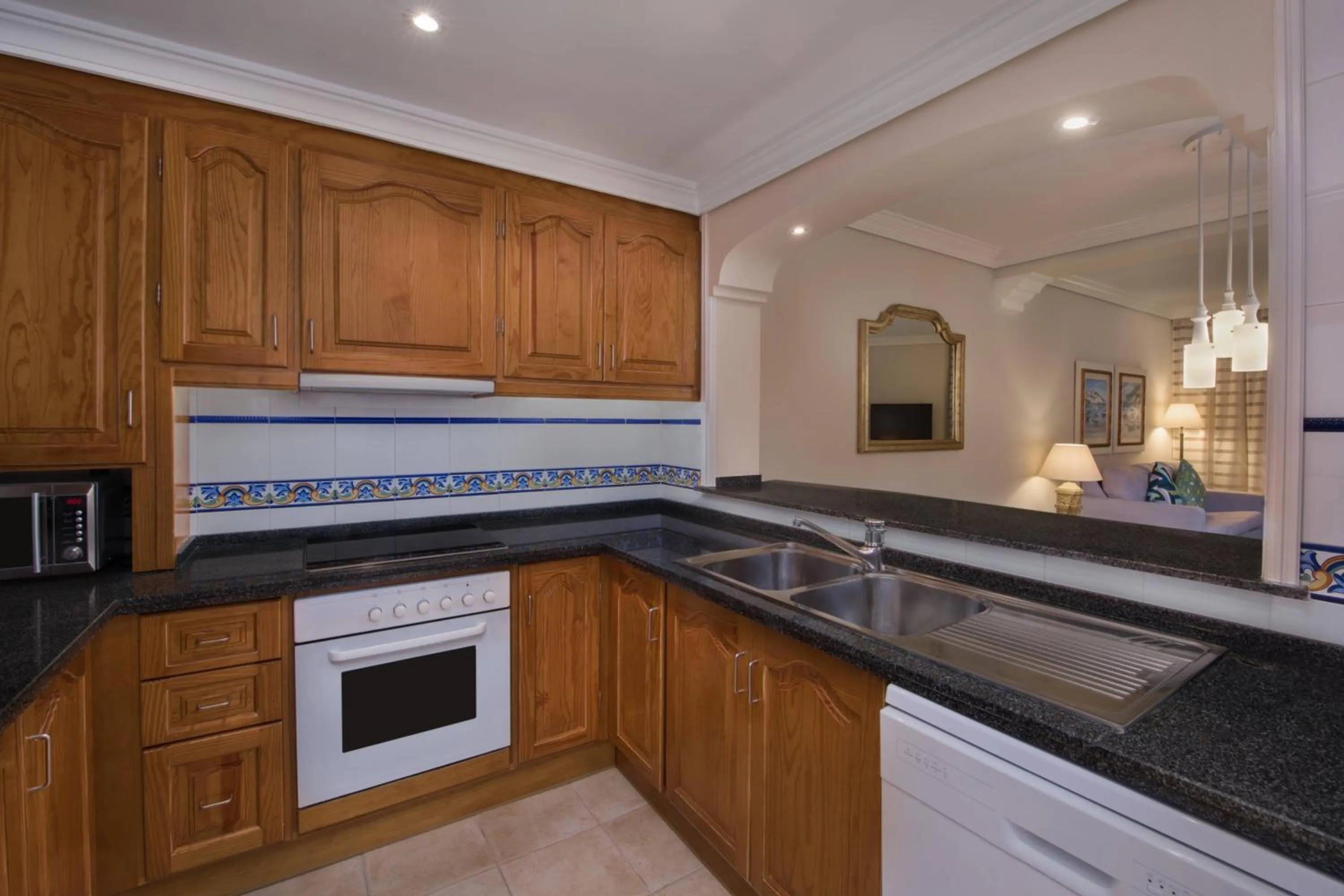 Kitchen or kitchenette in Marriott's Marbella Beach Resort