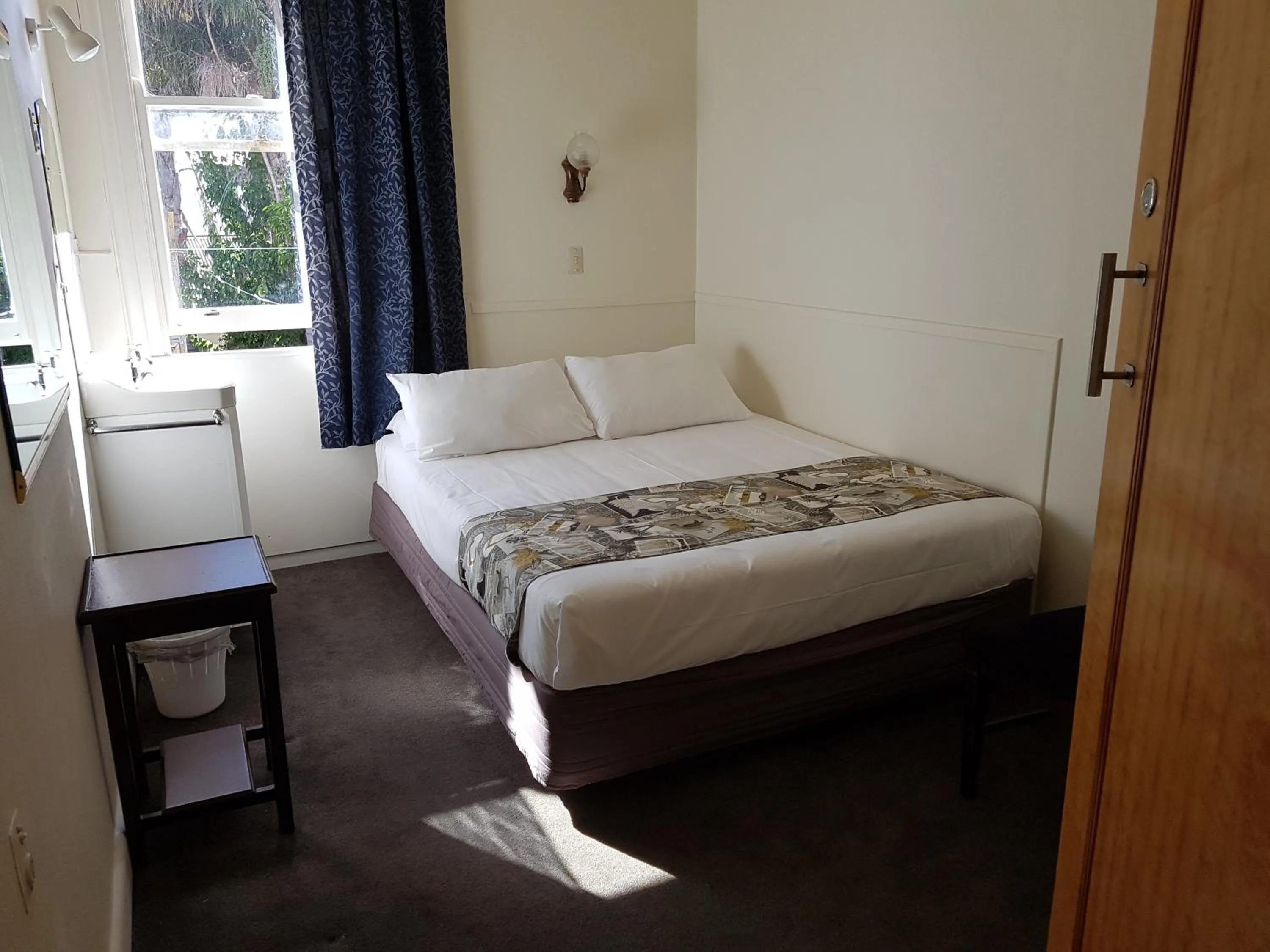 Bed in Whakatane Hotel