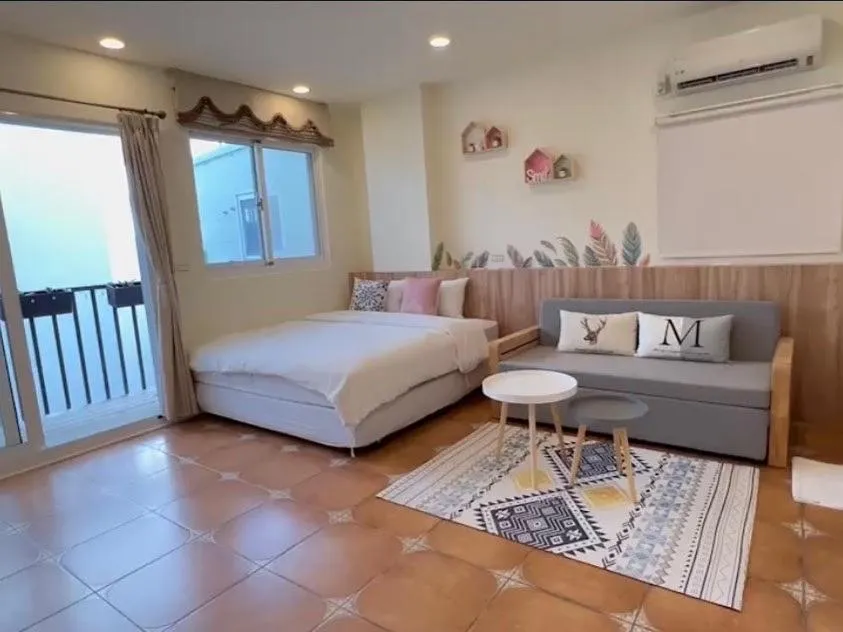 Bed in Sun Shine B&B