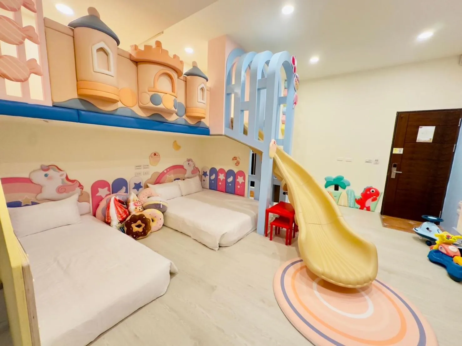 Bed in Sun Shine B&B